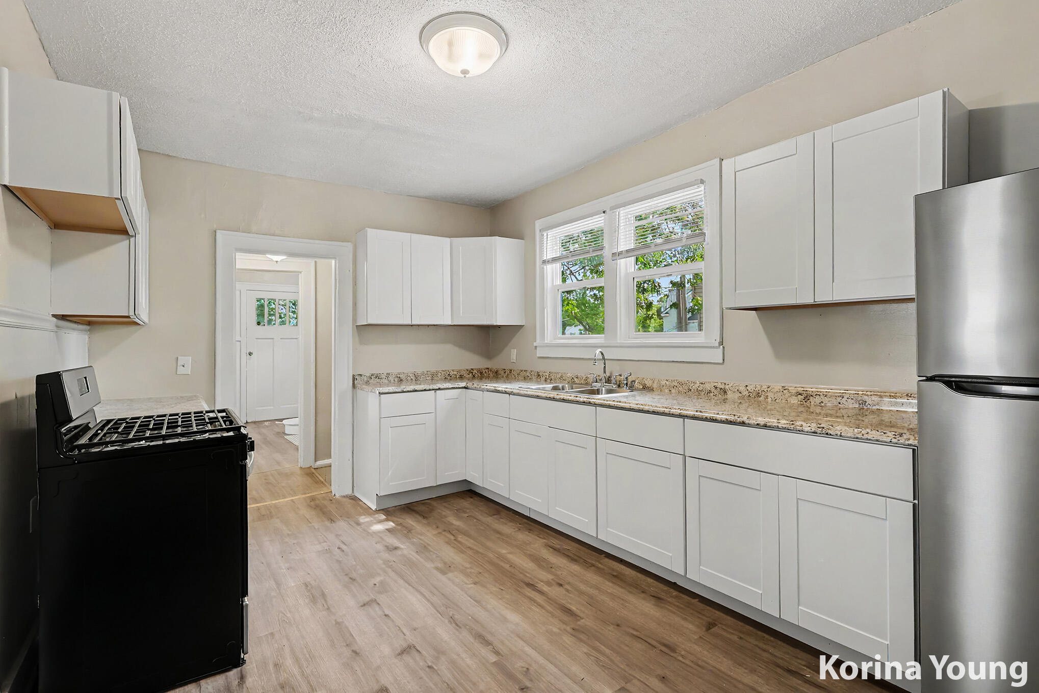 19 Irwin Avenue Muskegon MI 49442