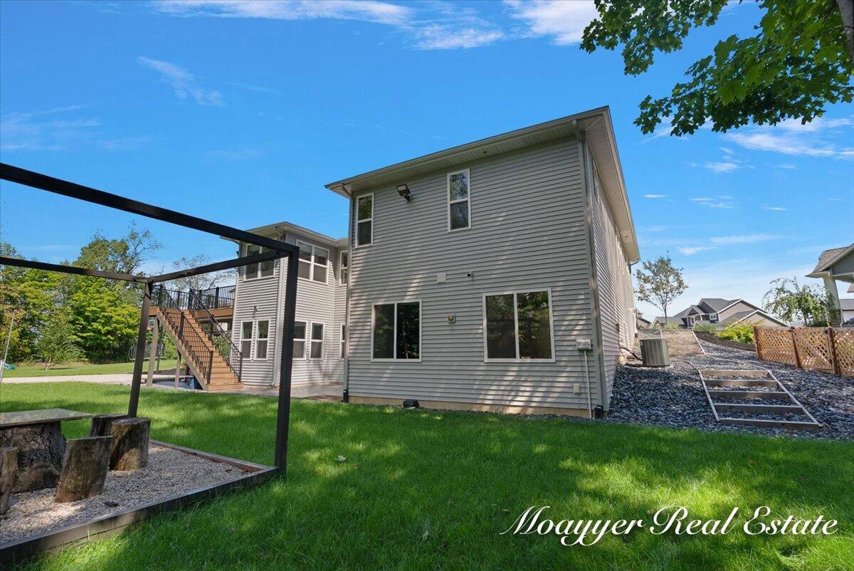 1835 Gloryfield Drive SW Byron Center MI 49315