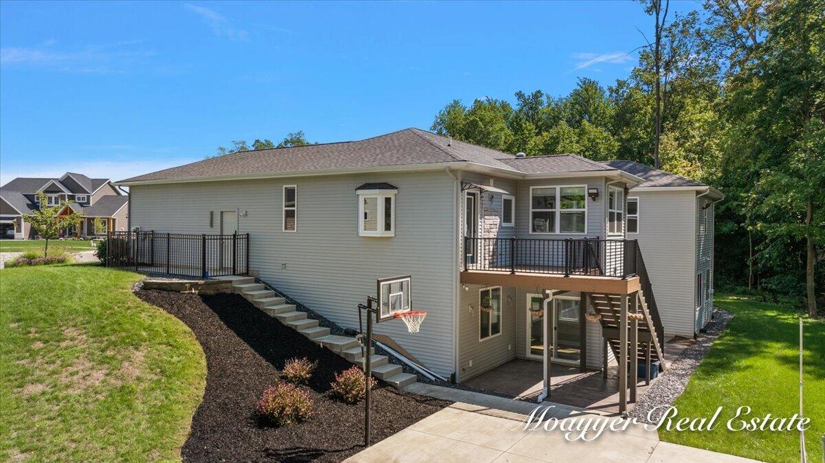 1835 Gloryfield Drive SW Byron Center MI 49315