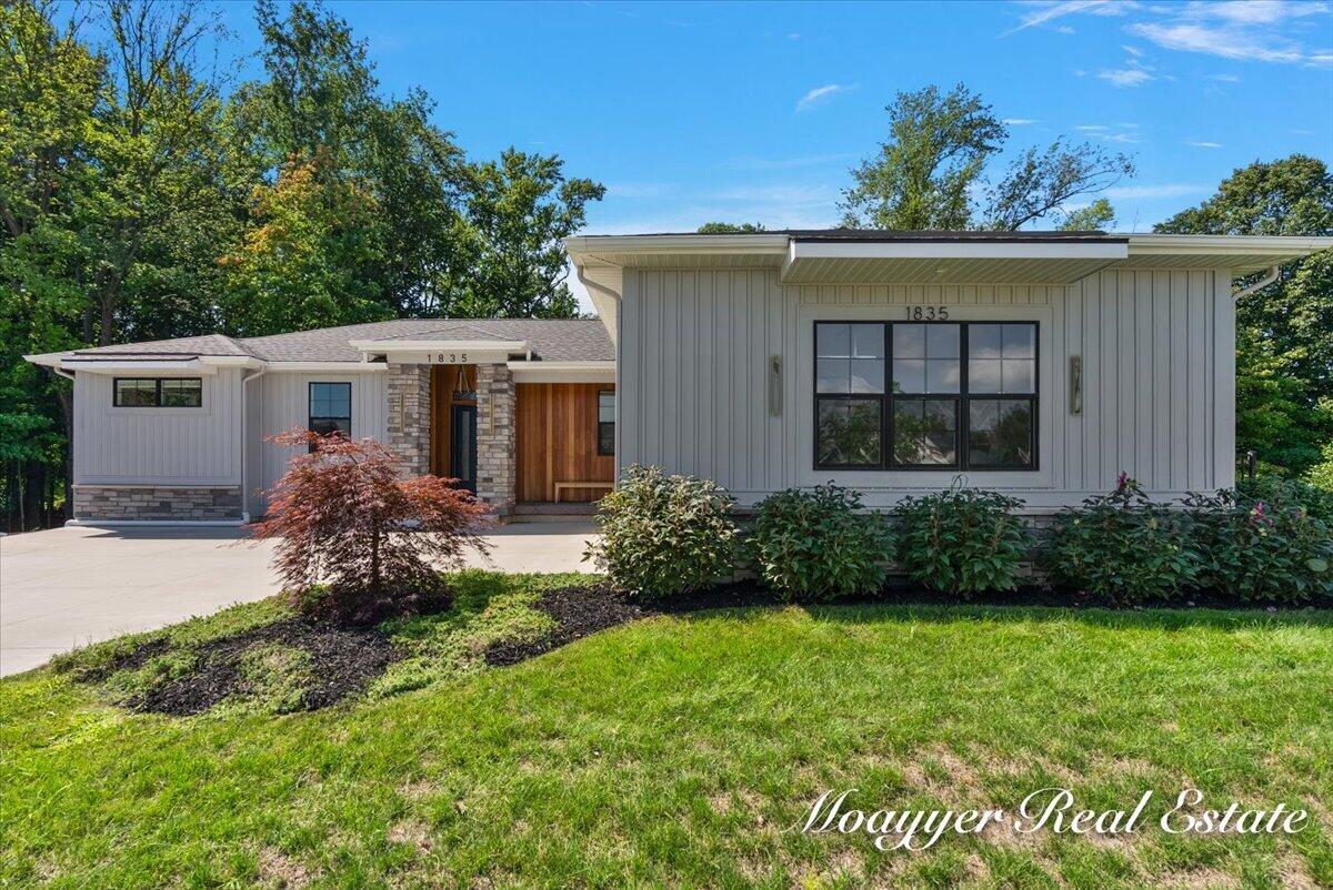 1835 Gloryfield Drive SW Byron Center MI 49315