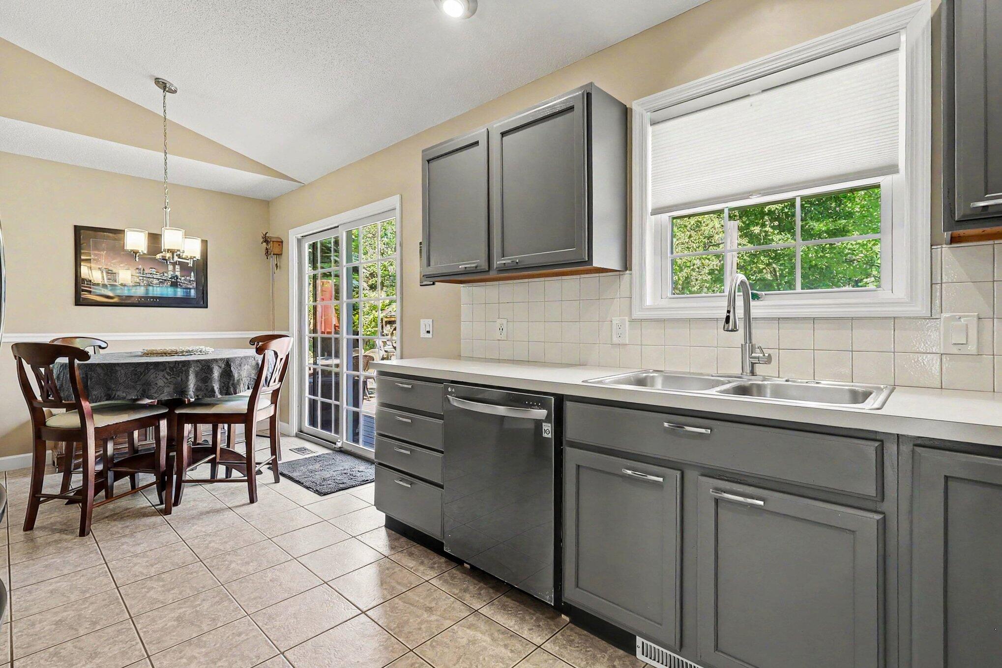 15117 Meadows Drive Grand Haven MI 49417