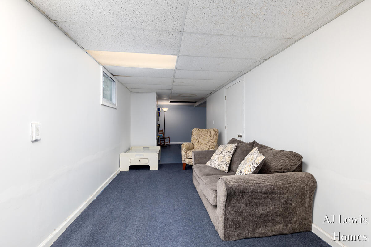 3370 Milo Street NW Grand Rapids MI 49534