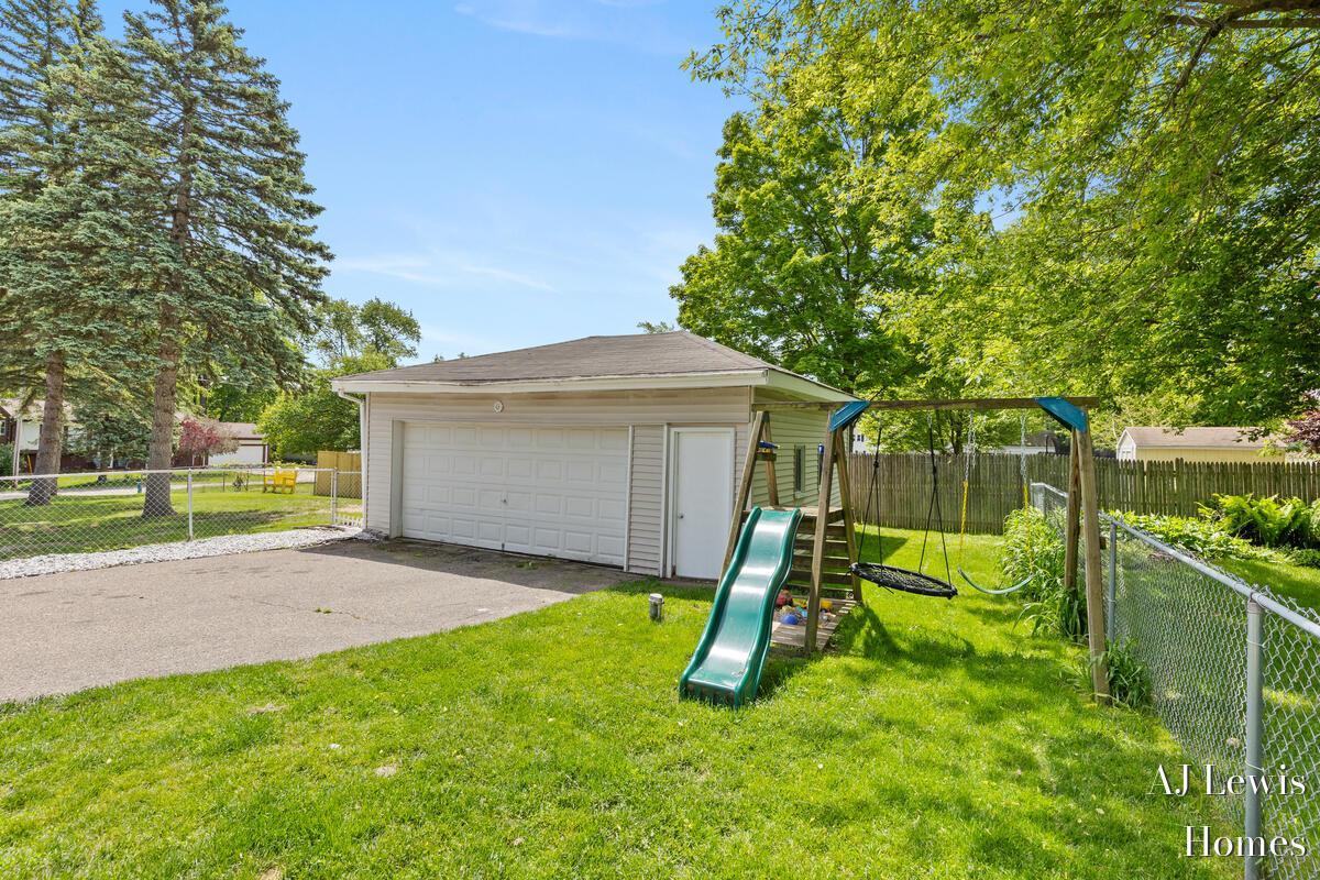3370 Milo Street NW Grand Rapids MI 49534