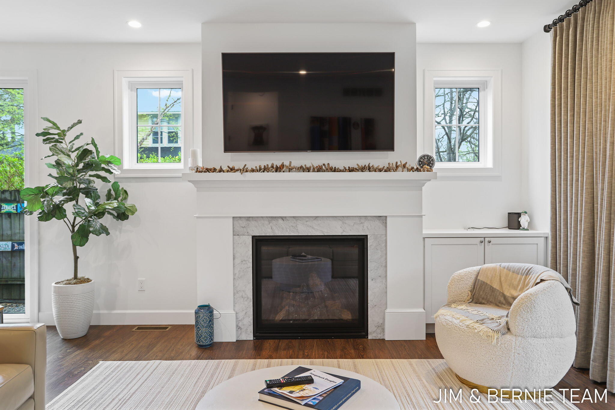 153 Elizabeth Street Saugatuck MI 49453