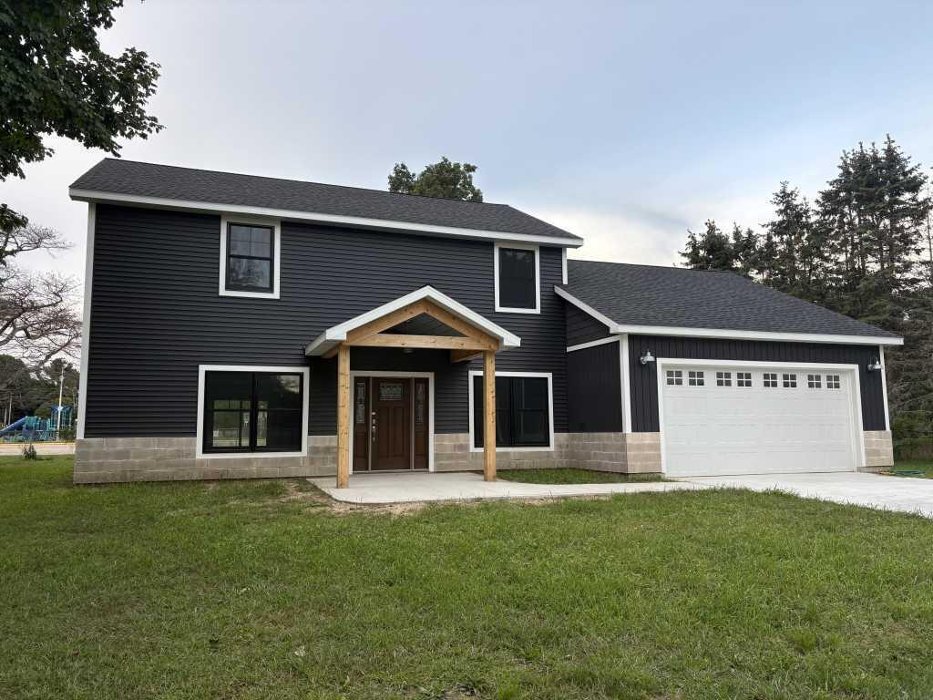 2161 Brighton Street Holland MI 49424