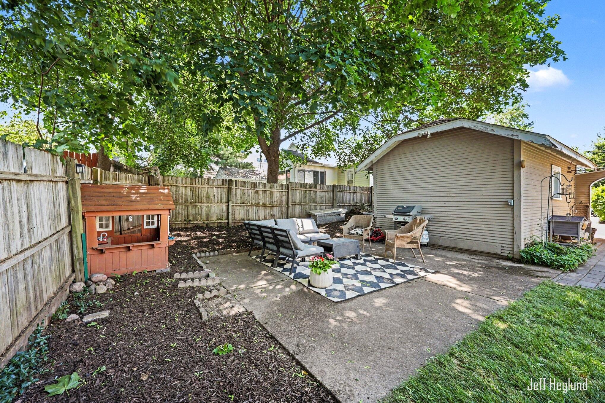 1808 Rossman Avenue SE Grand Rapids MI 49507