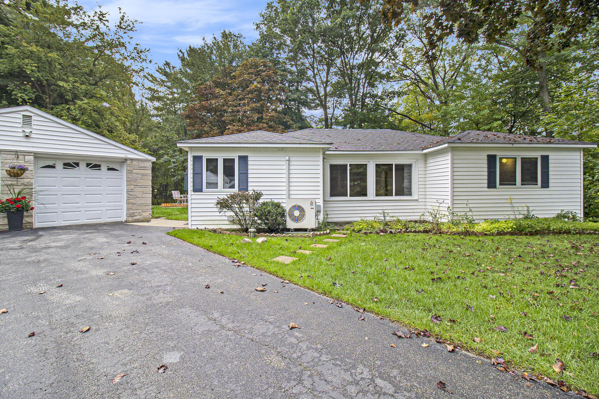 1540 Lakeshore Drive Ludington MI 49431