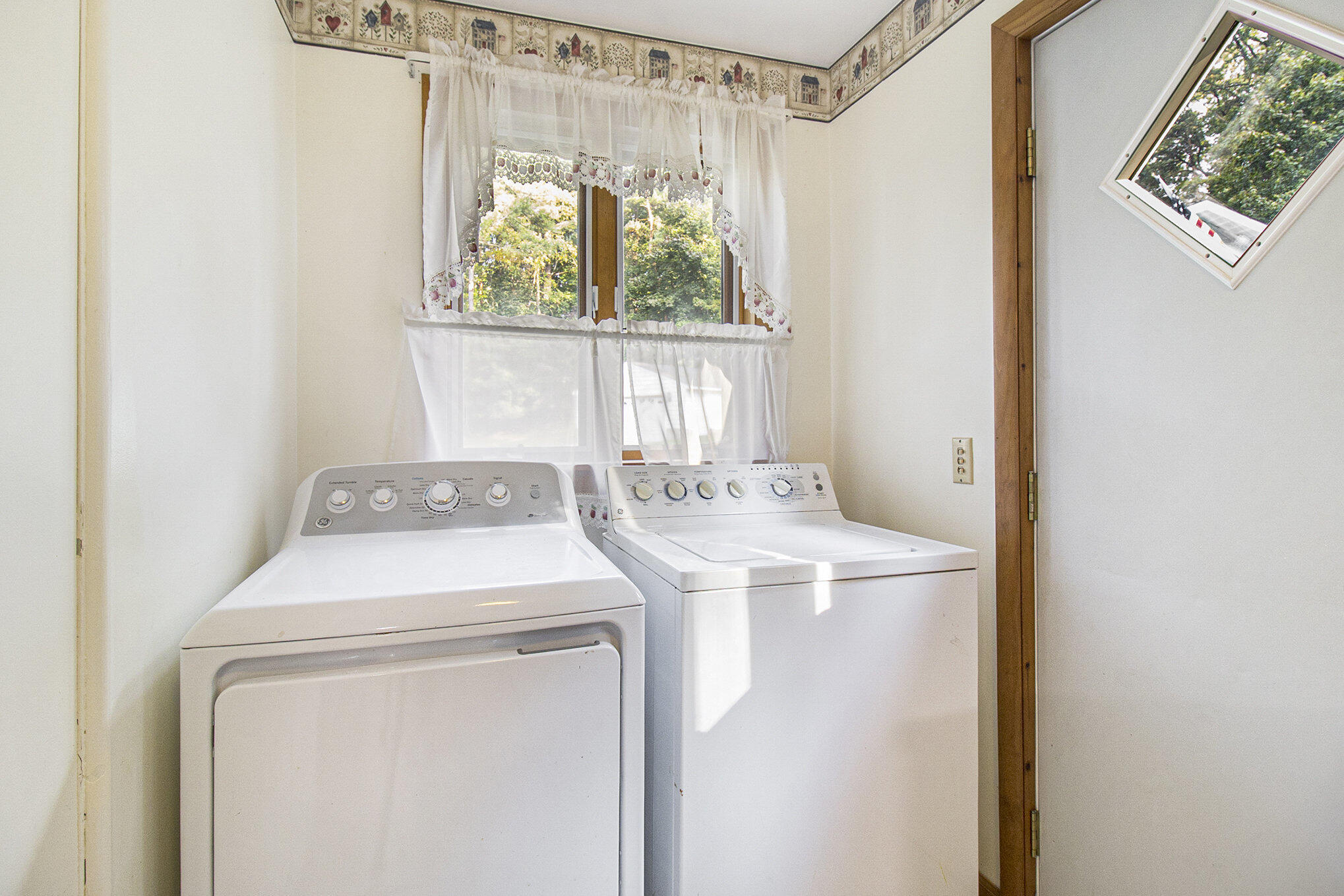 1540 Lakeshore Drive Ludington MI 49431
