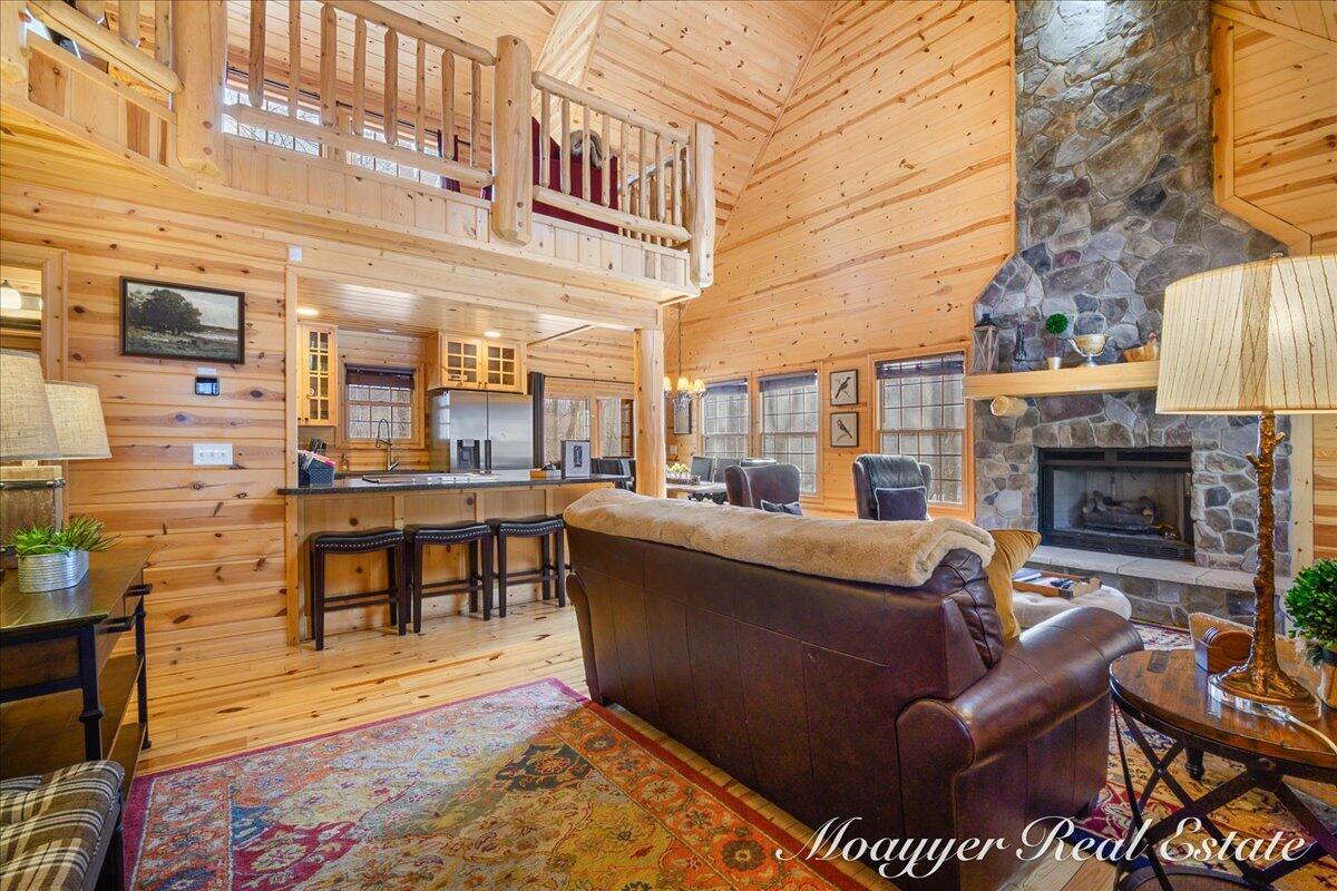 3577 Kingfisher Cove Drive Saugatuck MI 49453