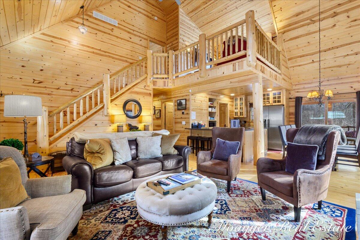 3577 Kingfisher Cove Drive Saugatuck MI 49453