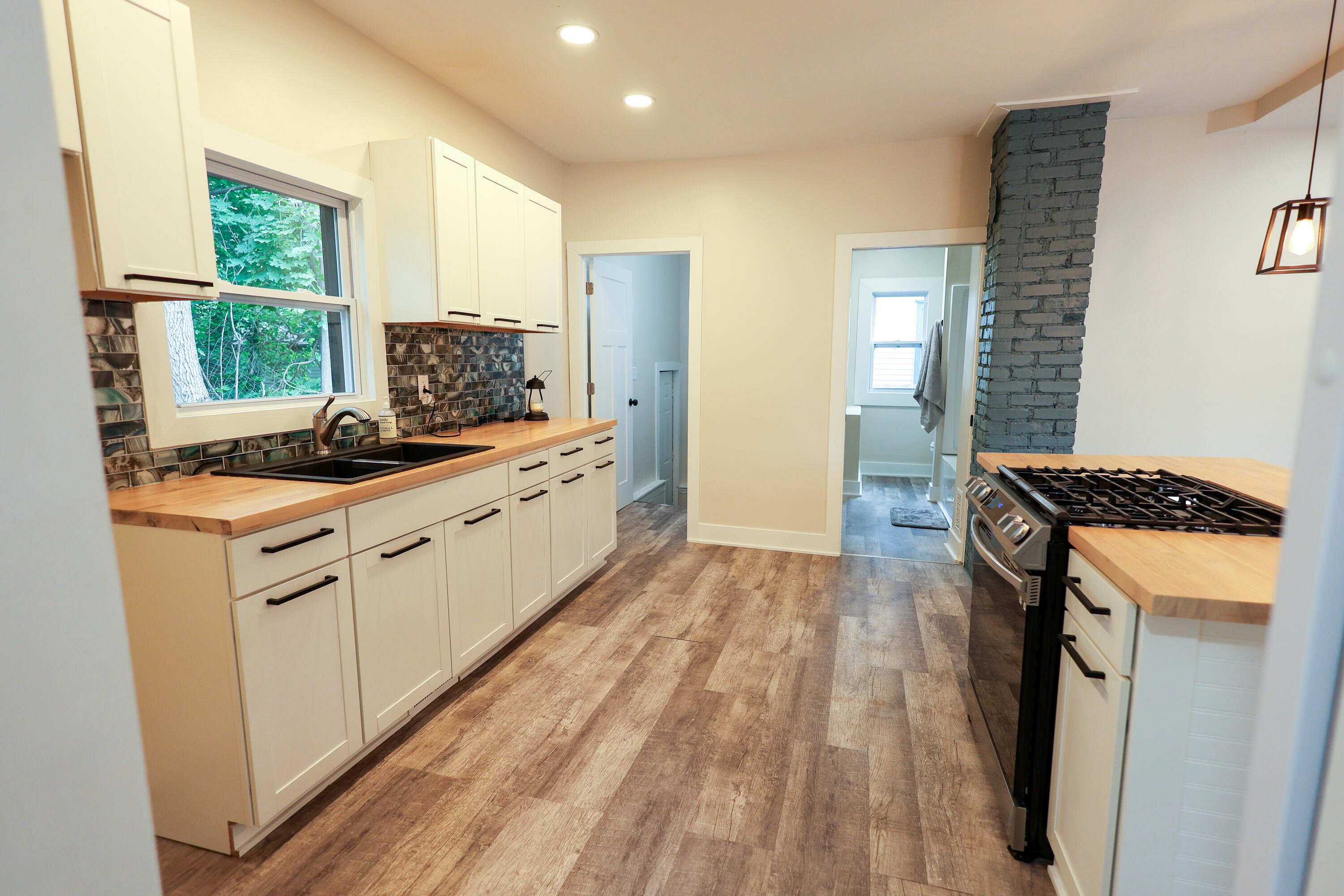 318 Catherine Avenue Muskegon MI 49442