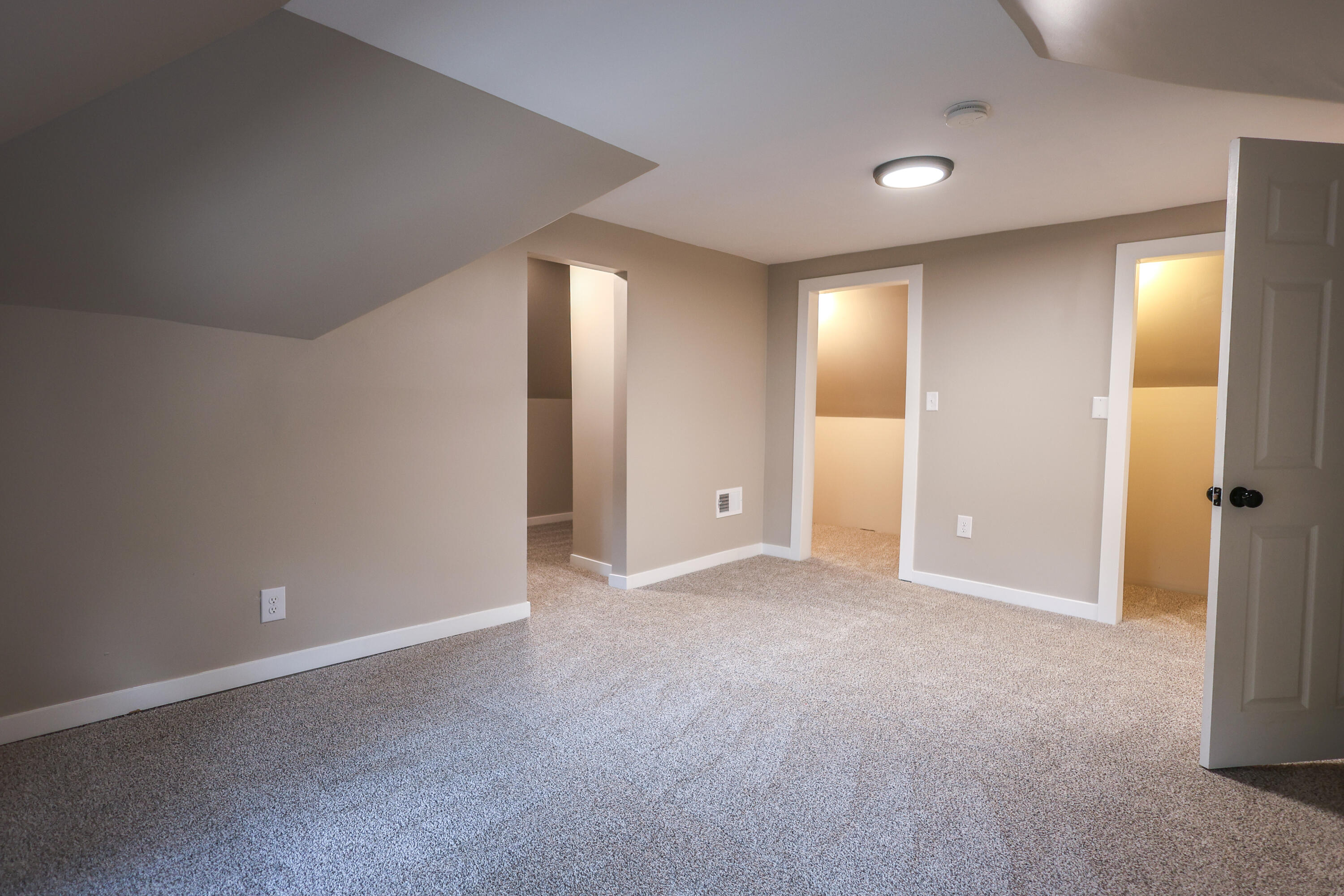 318 Catherine Avenue Muskegon MI 49442