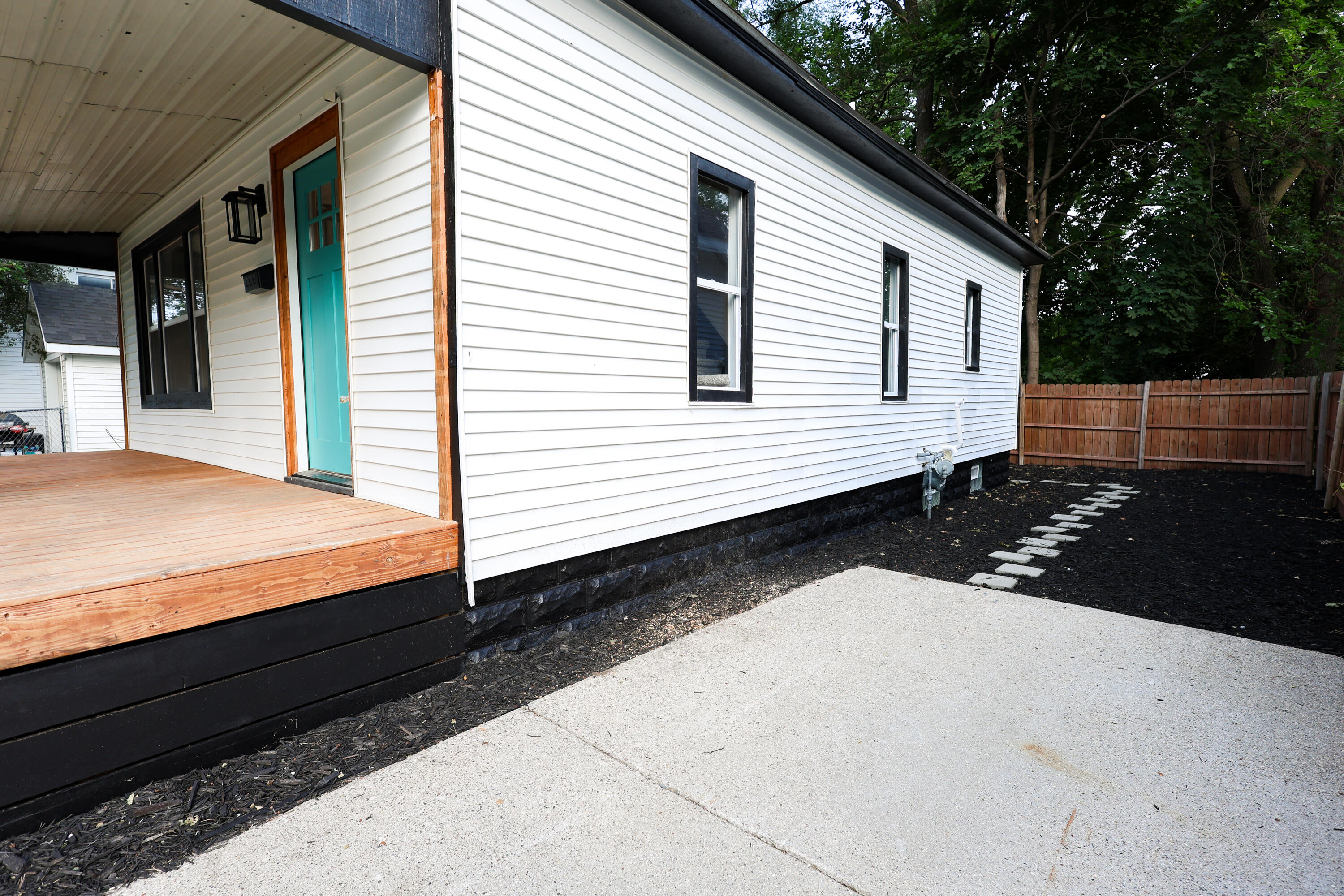318 Catherine Avenue Muskegon MI 49442