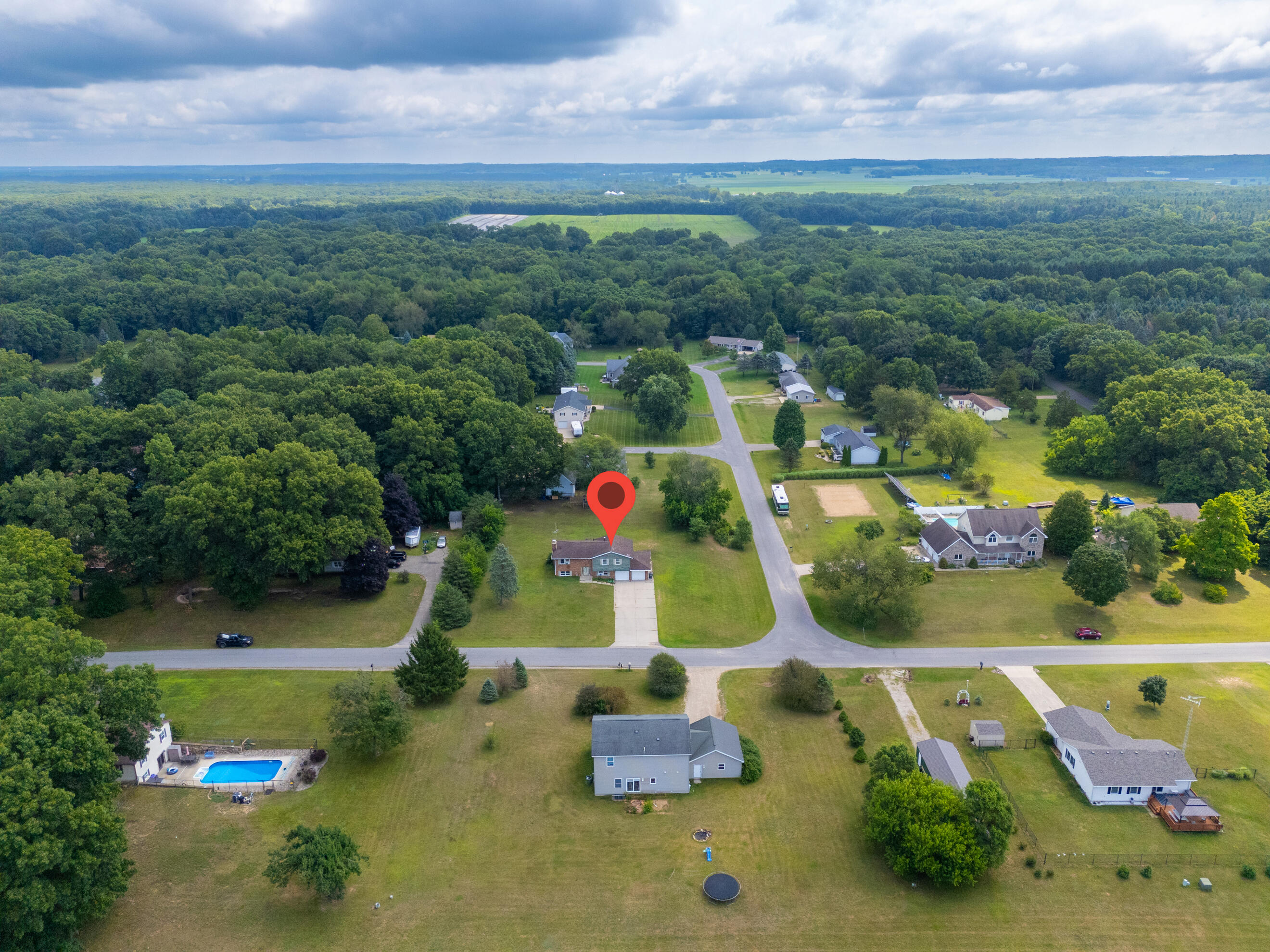 81611 White Oak Drive Decatur MI 49045