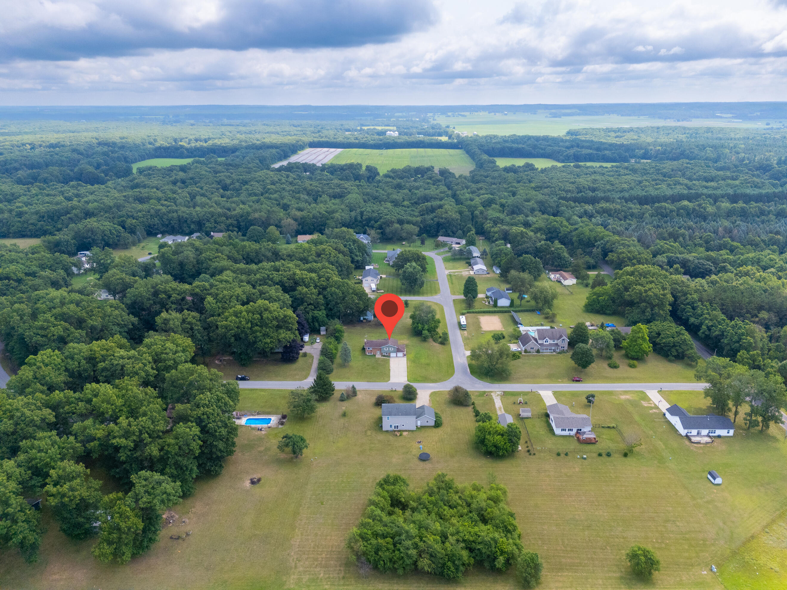 81611 White Oak Drive Decatur MI 49045
