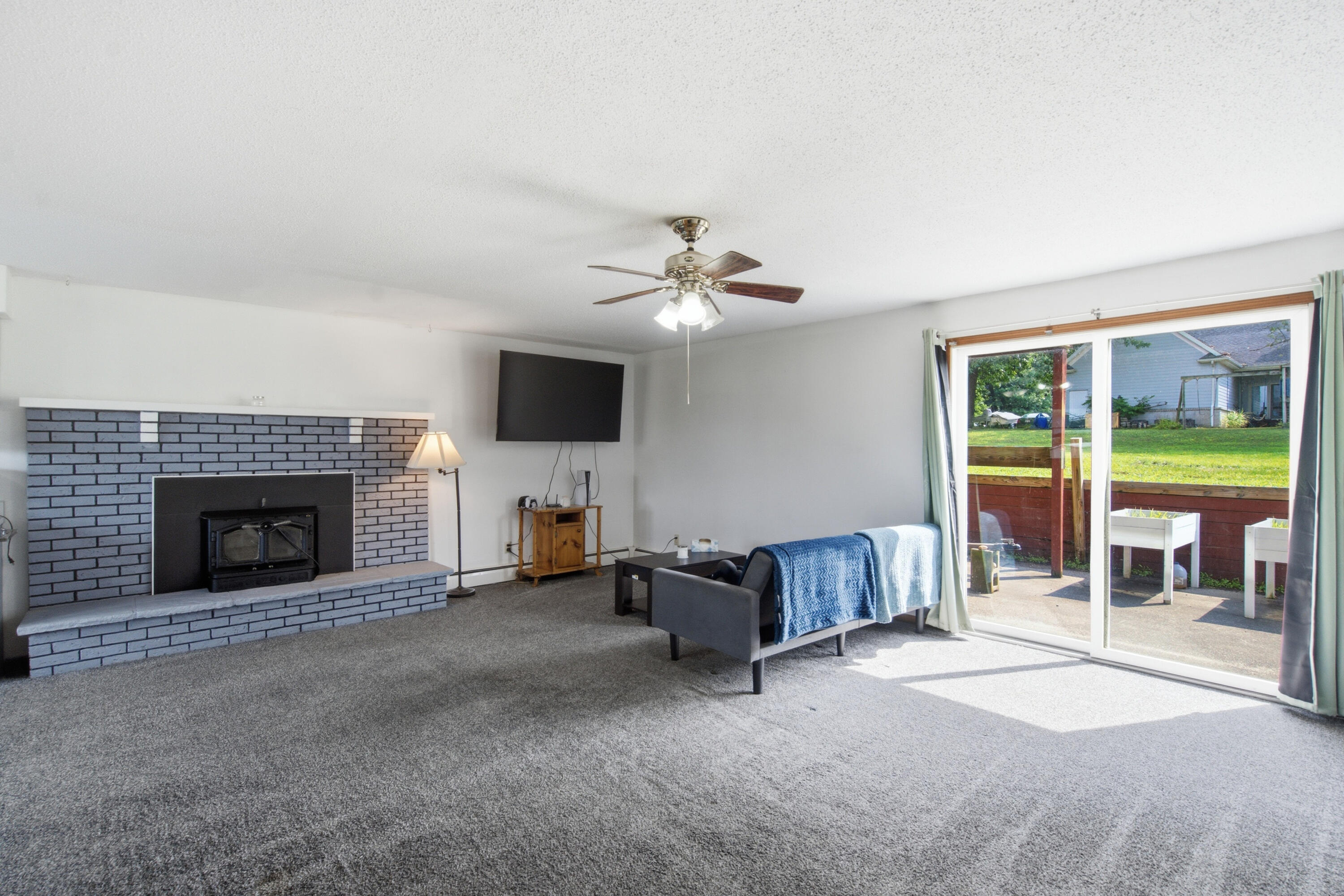 81611 White Oak Drive Decatur MI 49045