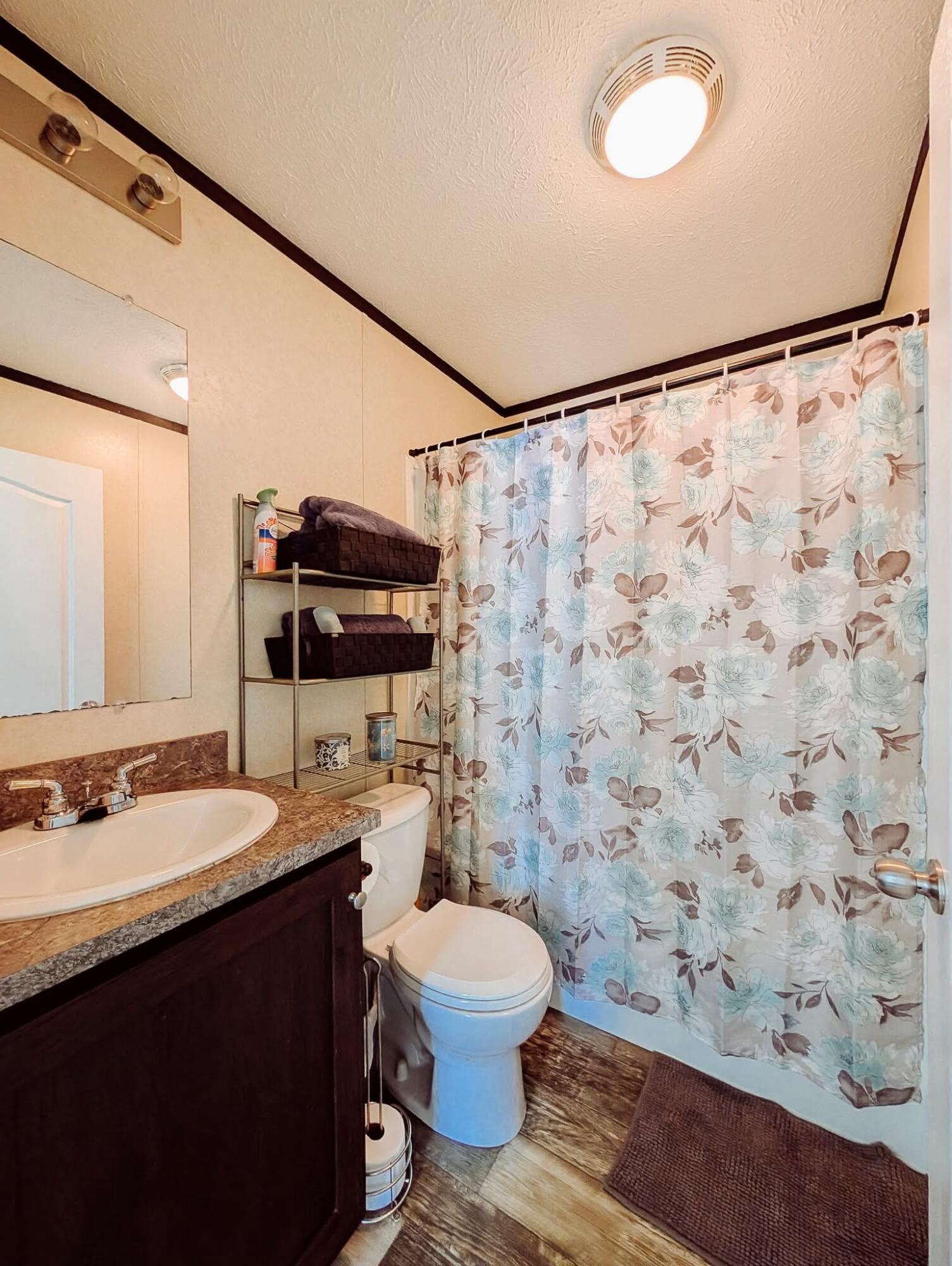 246 Center Green Meadow Street SE Grand Rapids MI 49548