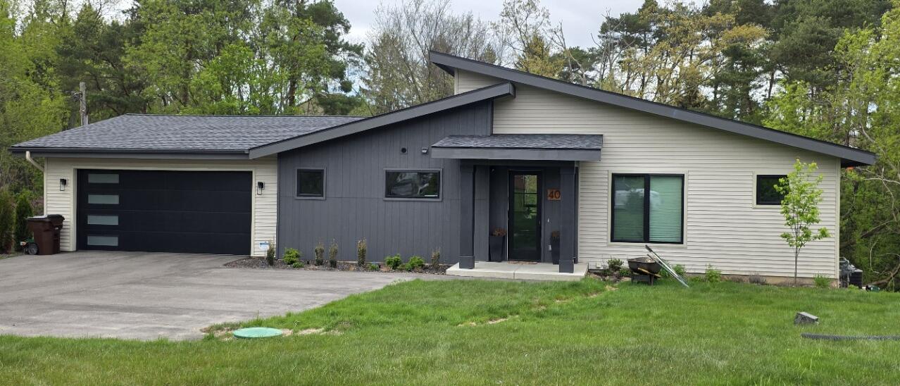 3719 Bradford Street NE Grand Rapids MI 49525