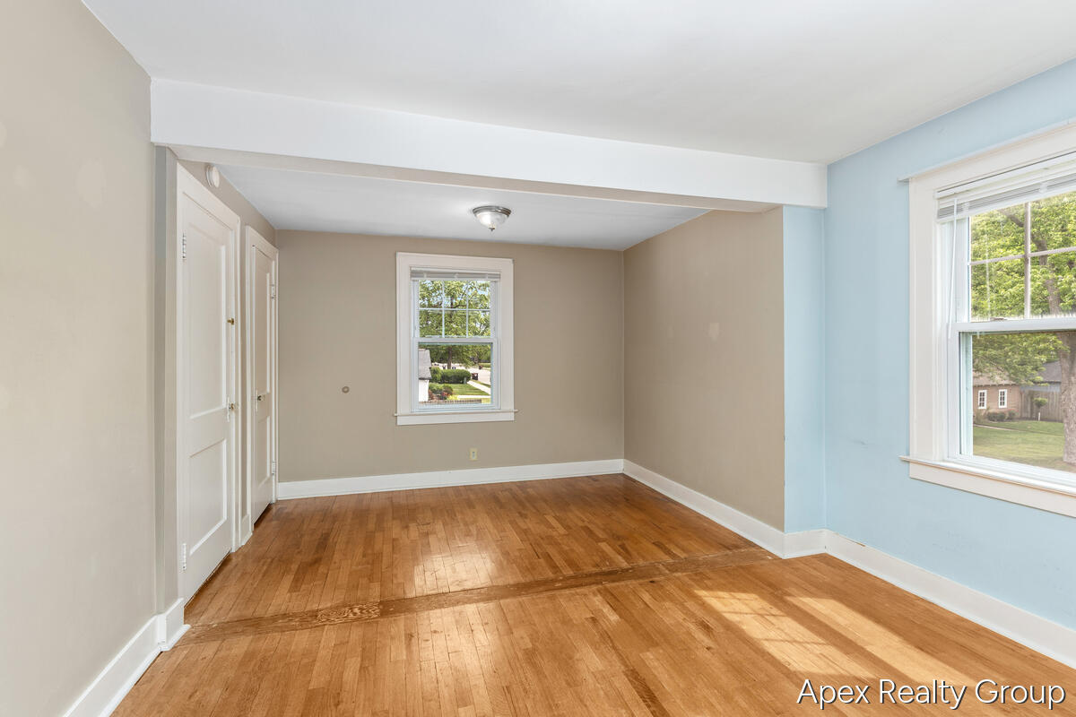555 E Central Avenue Zeeland MI 49464