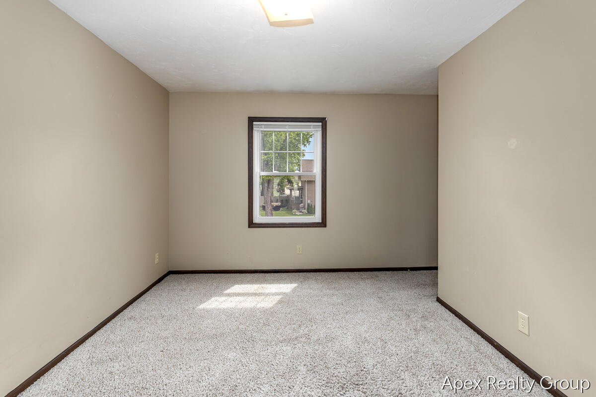 555 E Central Avenue Zeeland MI 49464