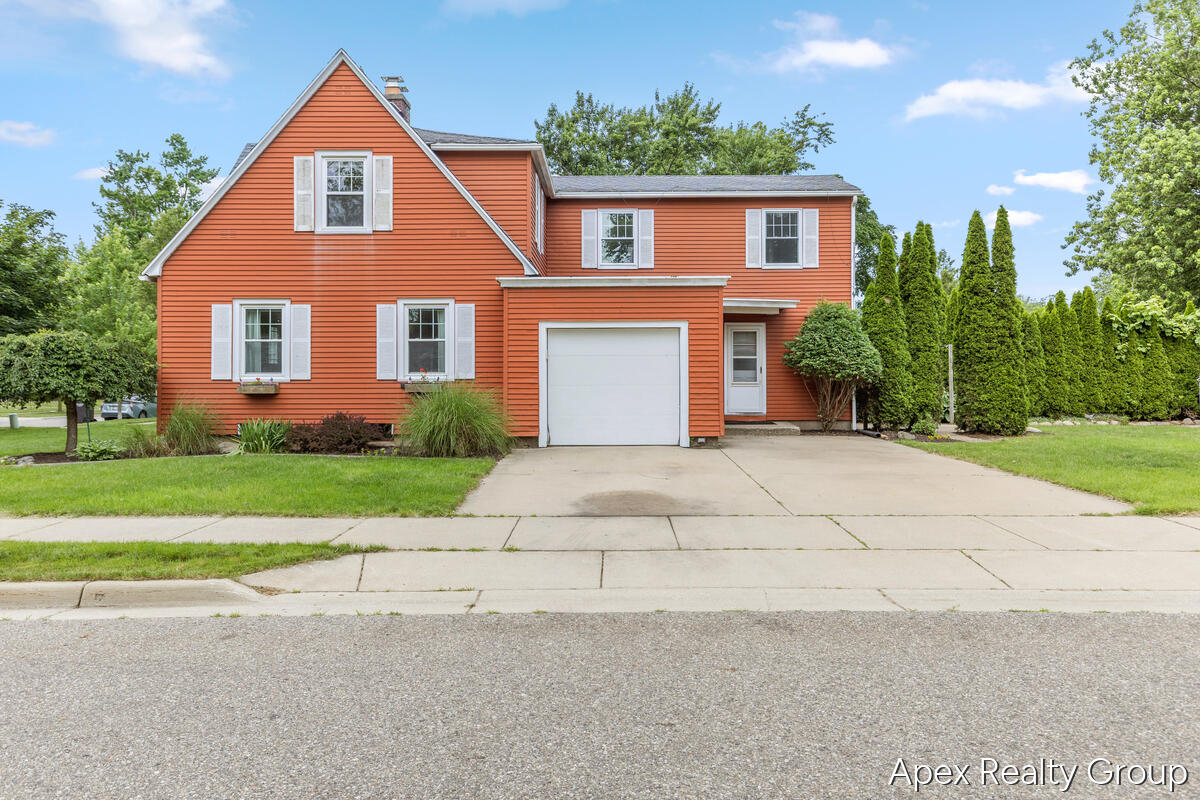 555 E Central Avenue Zeeland MI 49464
