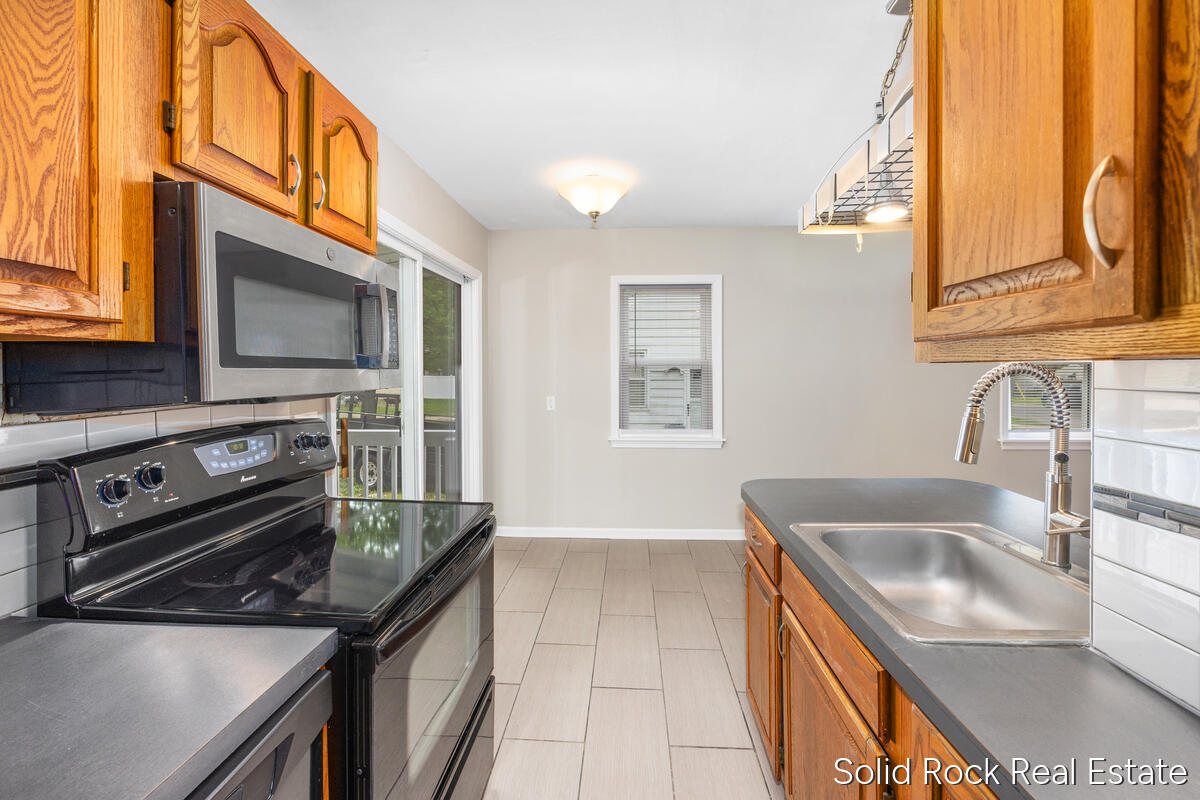 1146 Eastern Avenue NE Grand Rapids MI 49503