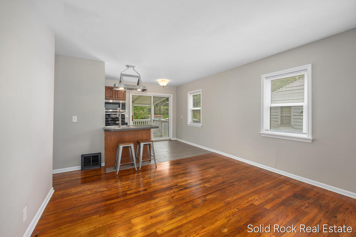 1146 Eastern Avenue NE Grand Rapids MI 49503