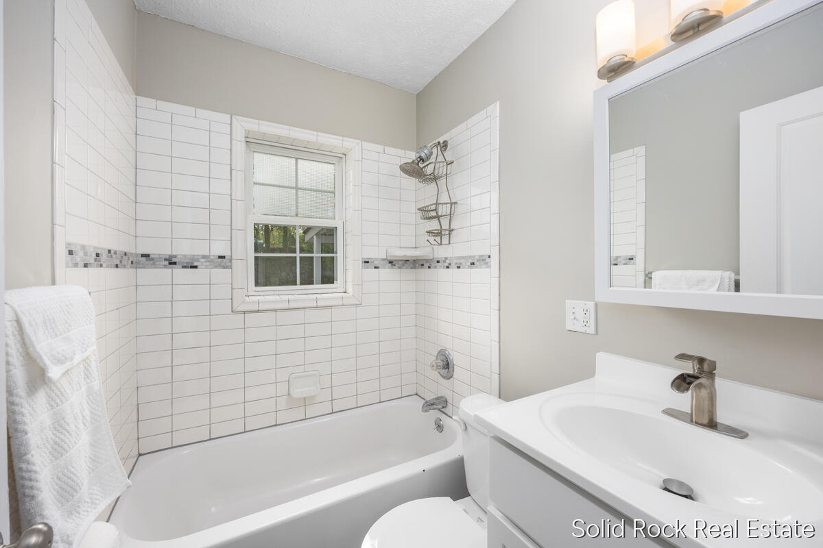 1146 Eastern Avenue NE Grand Rapids MI 49503