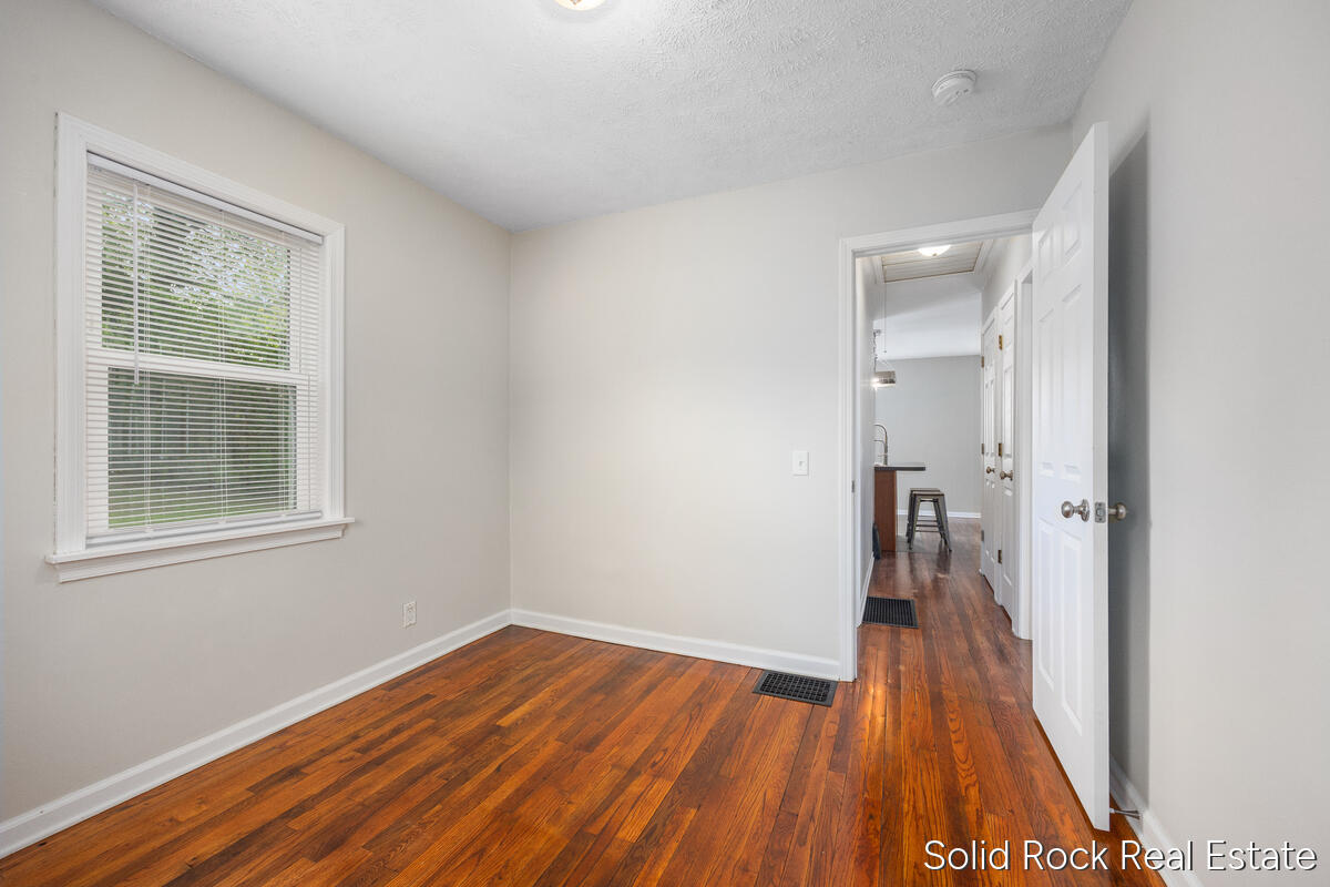 1146 Eastern Avenue NE Grand Rapids MI 49503