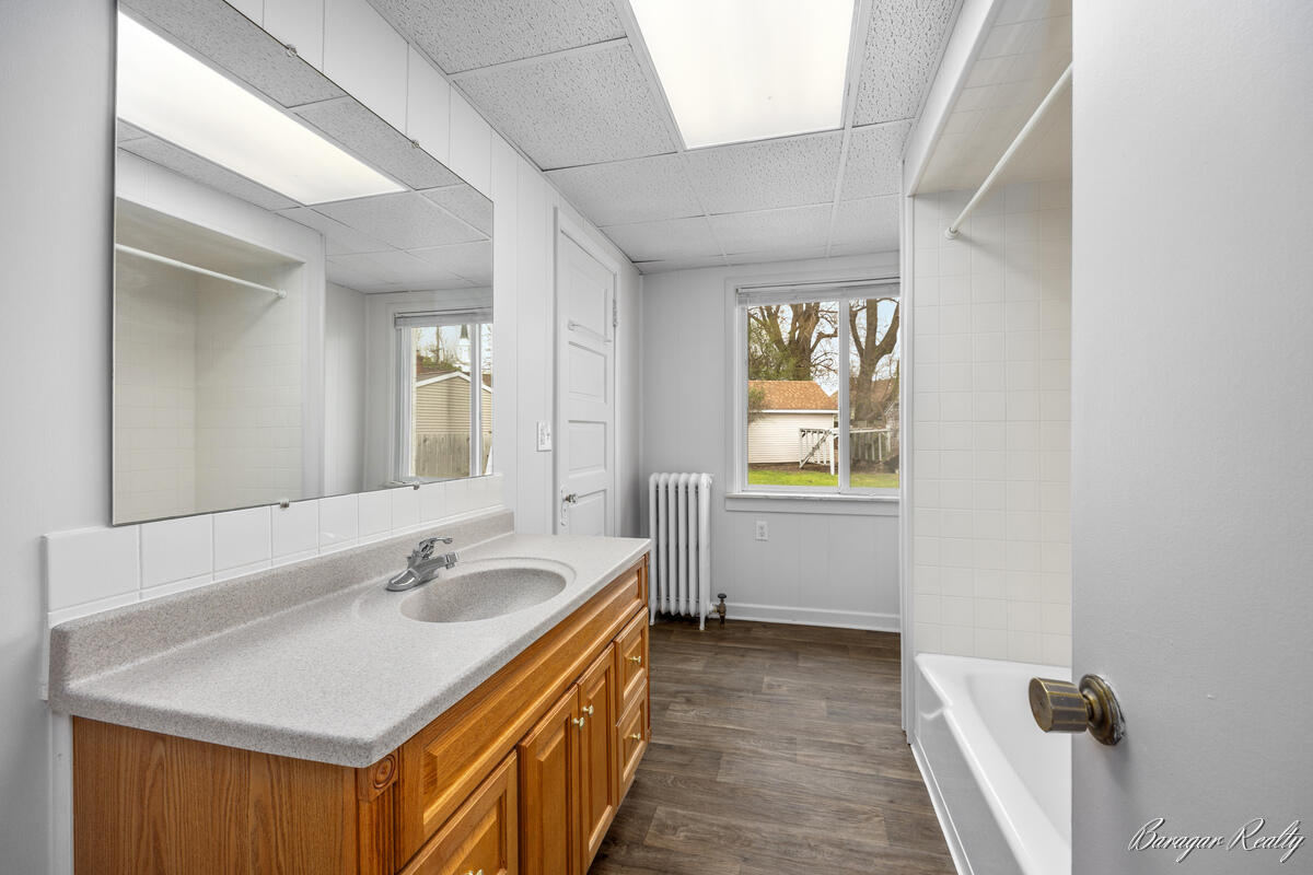 2147 Plainfield Avenue NE Grand Rapids MI 49505