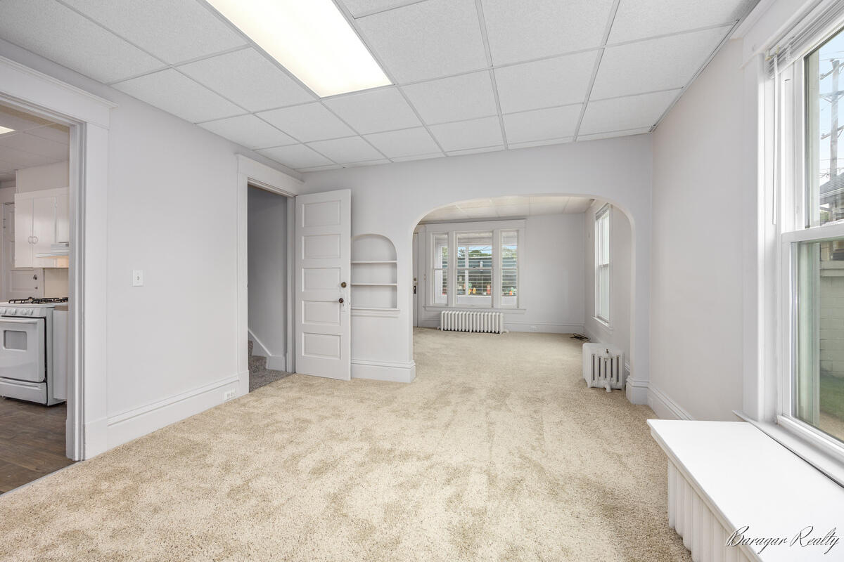 2147 Plainfield Avenue NE Grand Rapids MI 49505
