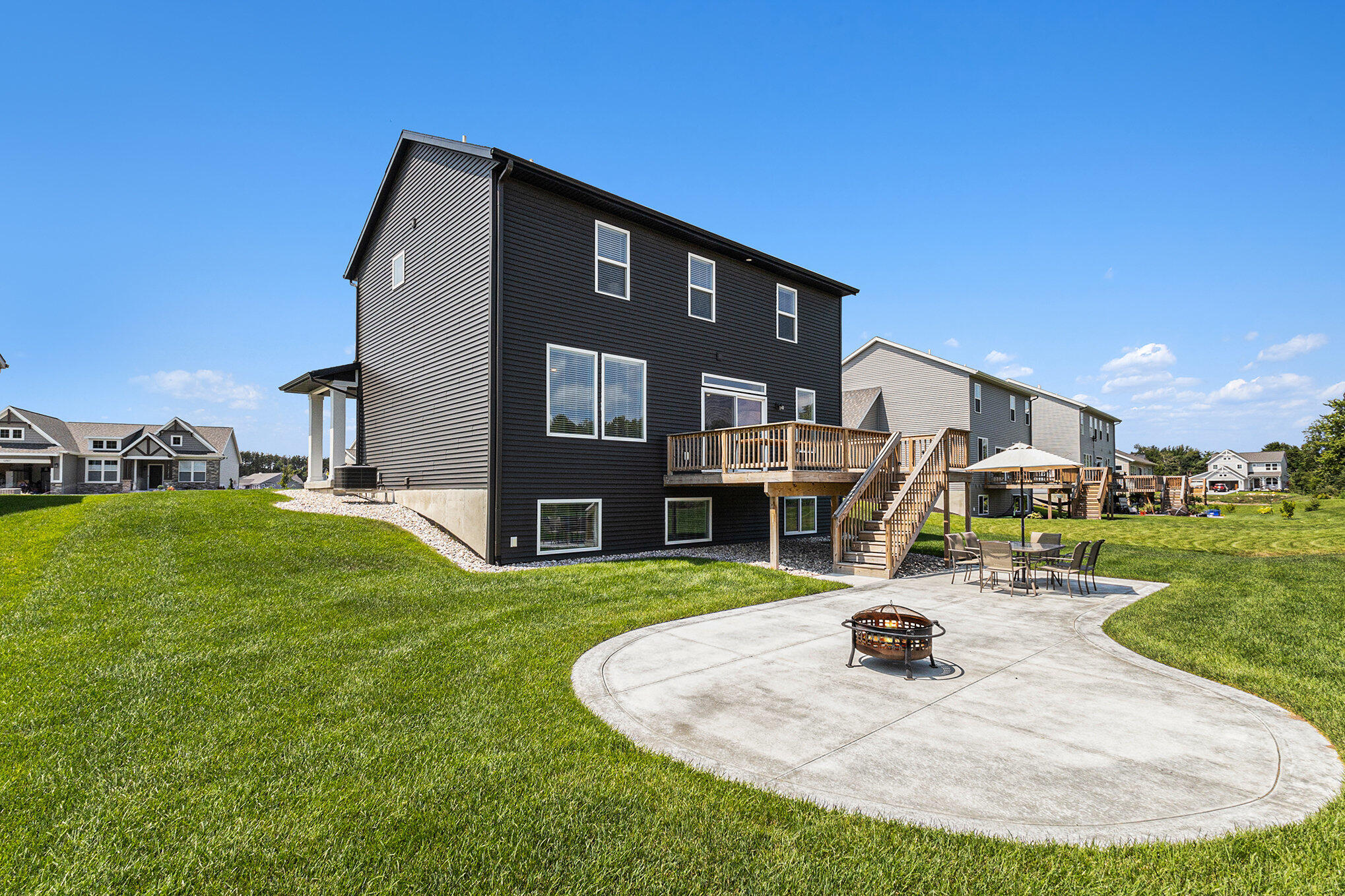 12524 Manchester Drive Grand Haven MI 49417