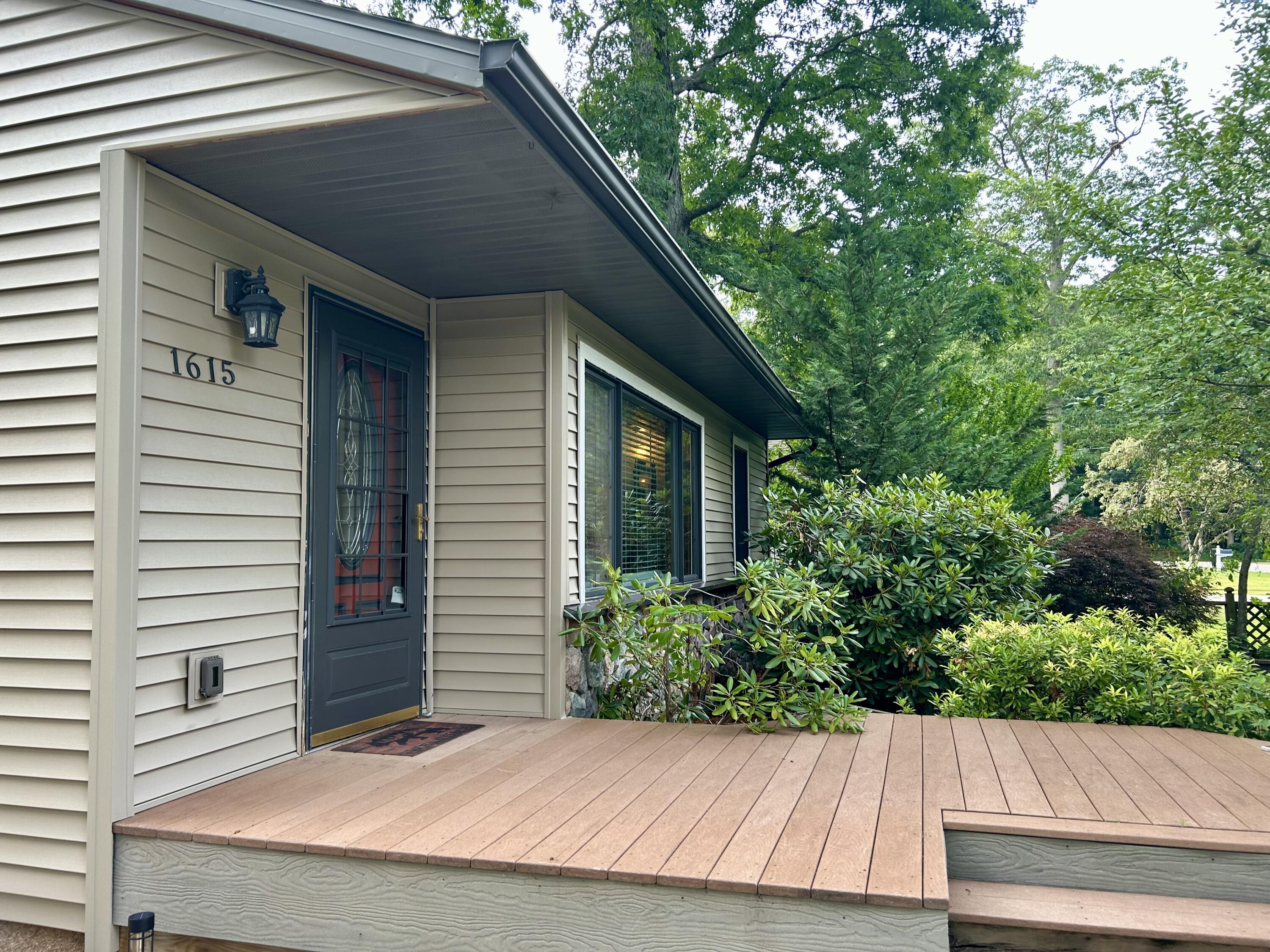 1615 Havenga Street Muskegon MI 49445