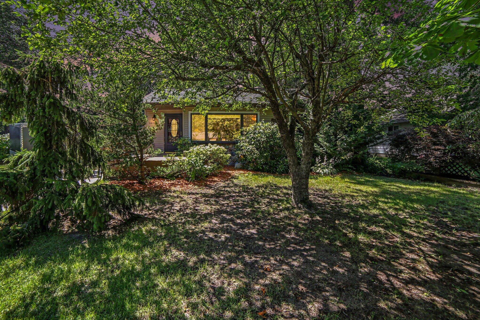 1615 Havenga Street Muskegon MI 49445