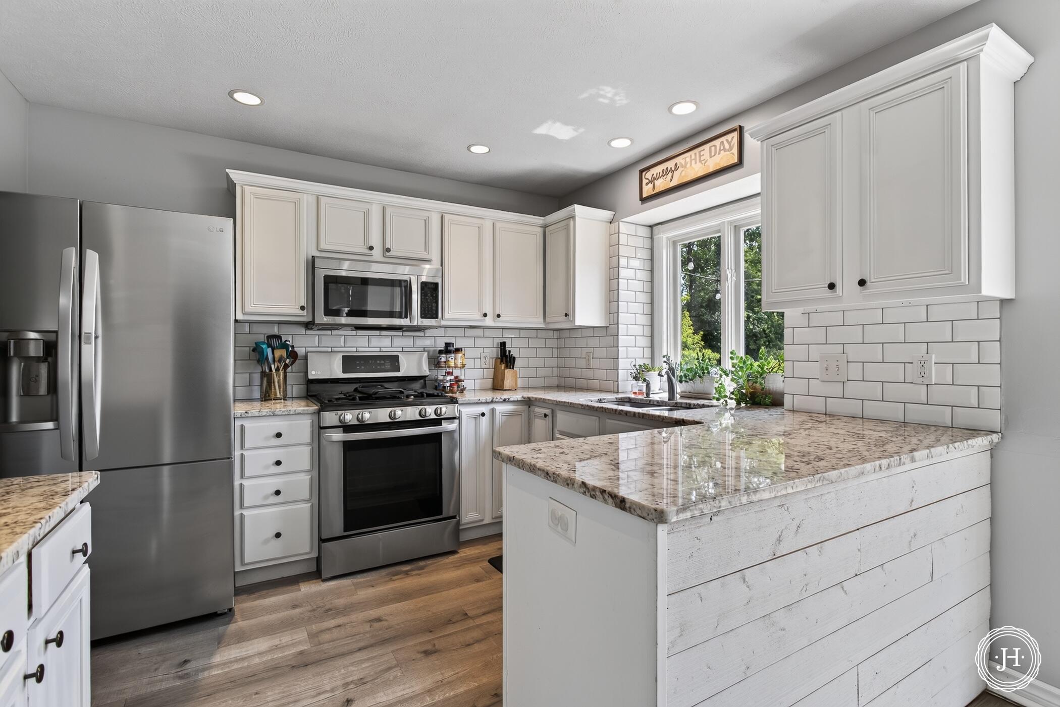 953 Sunset Hills Court NW Grand Rapids MI 49534