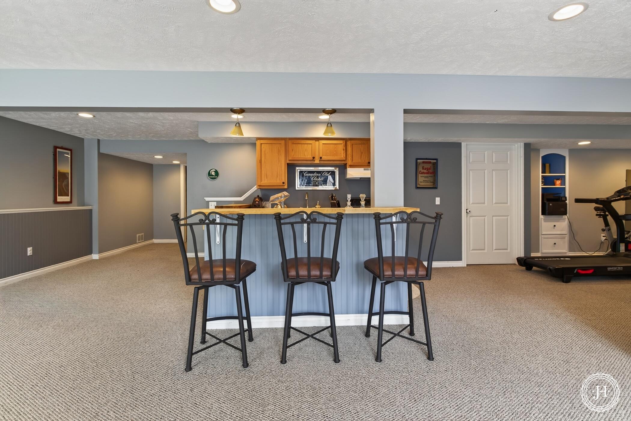 953 Sunset Hills Court NW Grand Rapids MI 49534