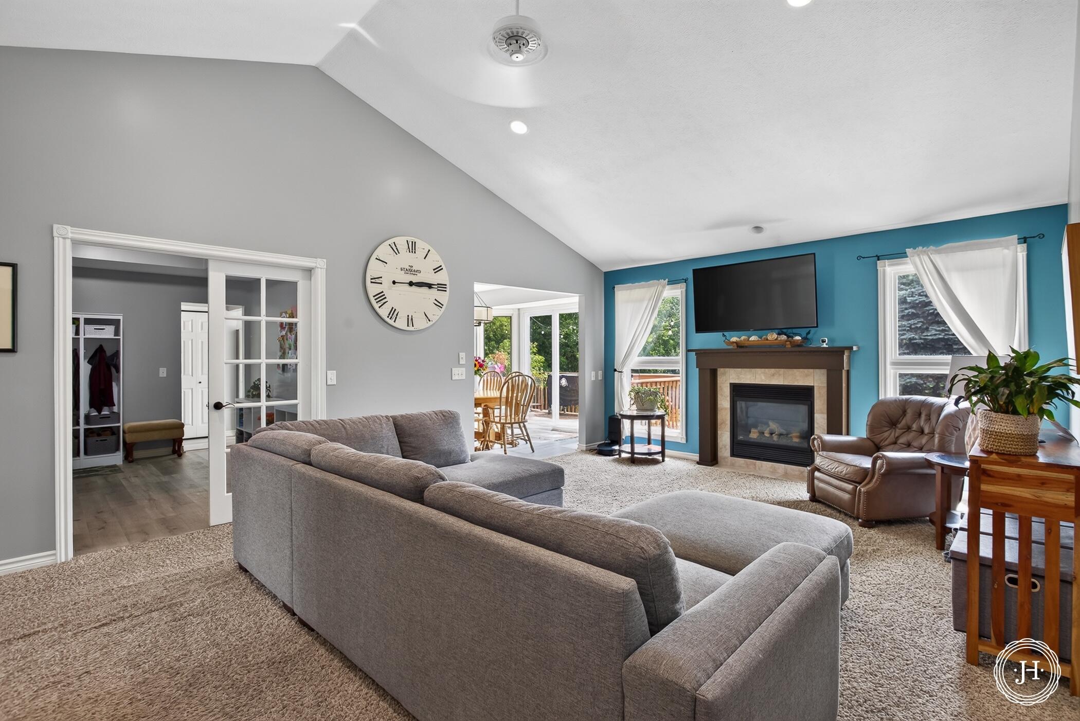 953 Sunset Hills Court NW Grand Rapids MI 49534