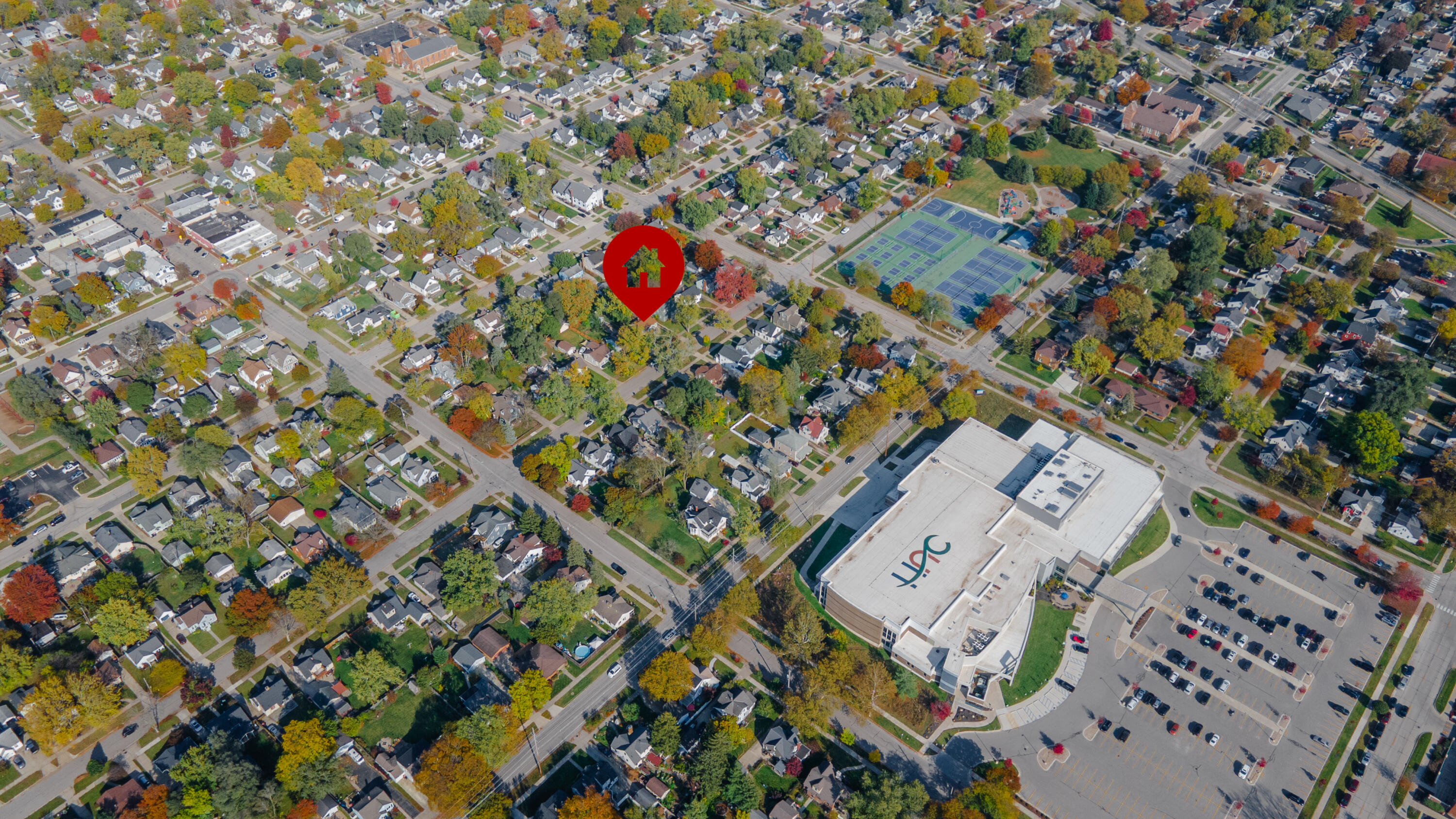 185 W 21st Street Holland MI 49423