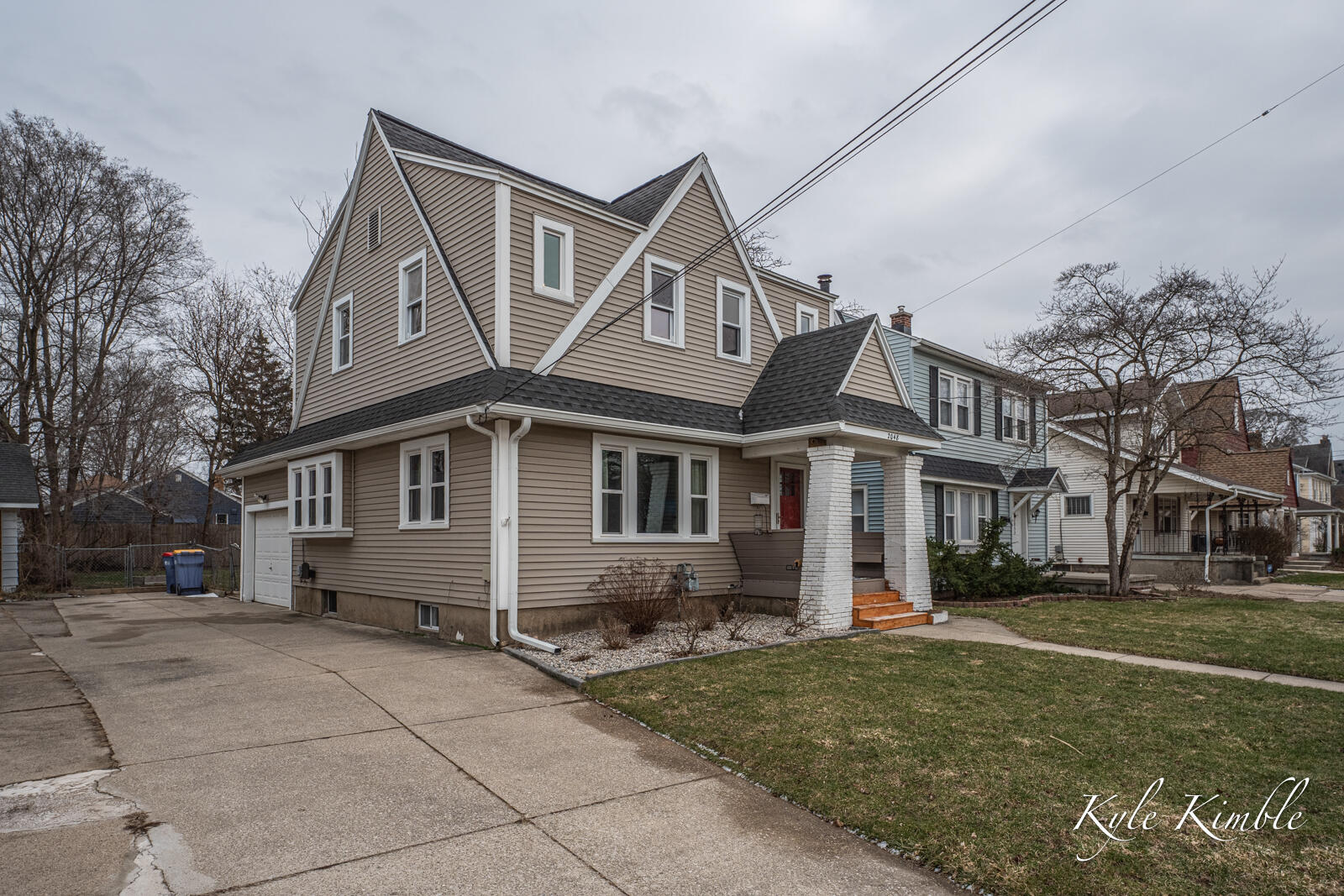 2048 College Avenue SE Grand Rapids MI 49507
