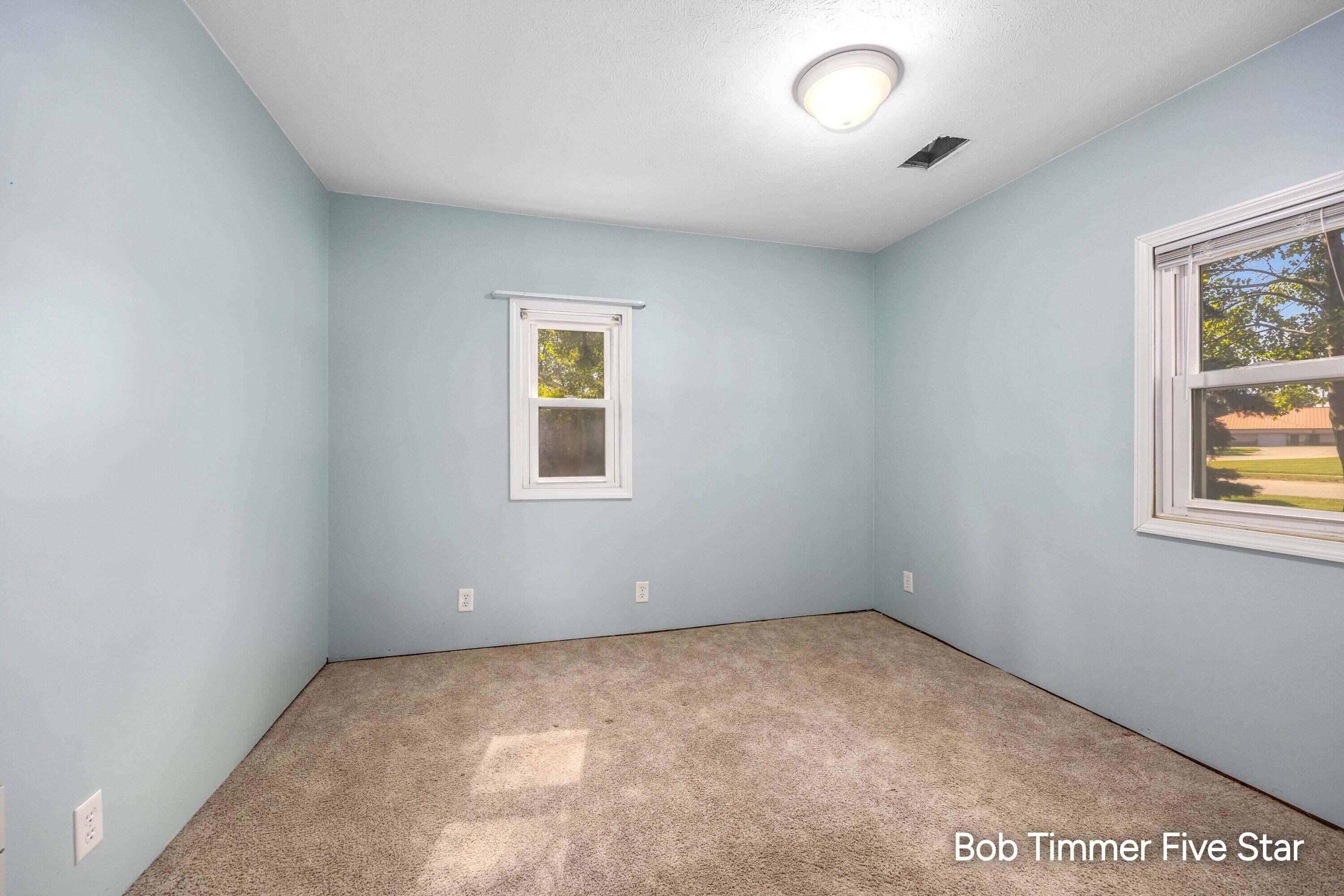 2284 104th Avenue Zeeland MI 49464