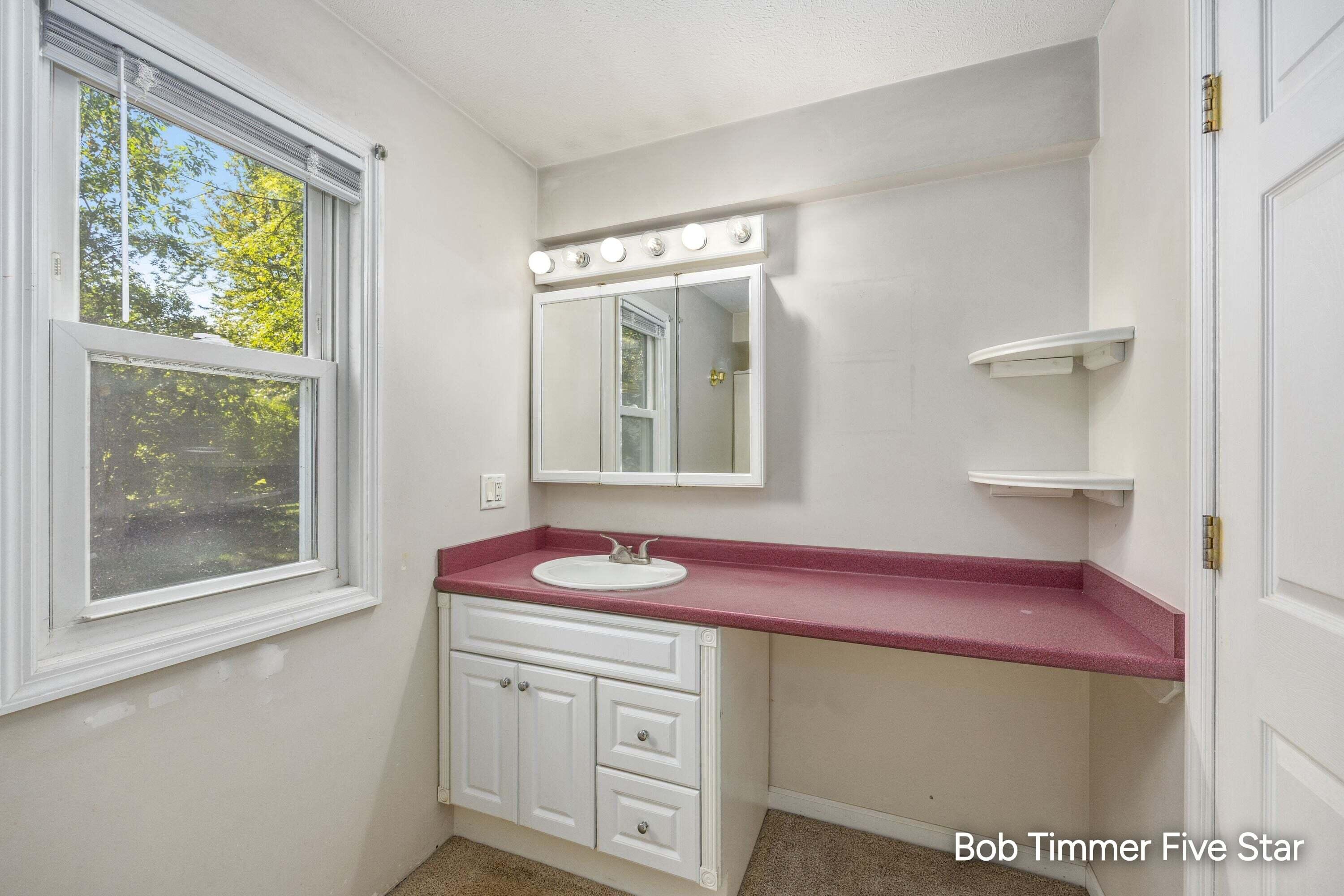 2284 104th Avenue Zeeland MI 49464