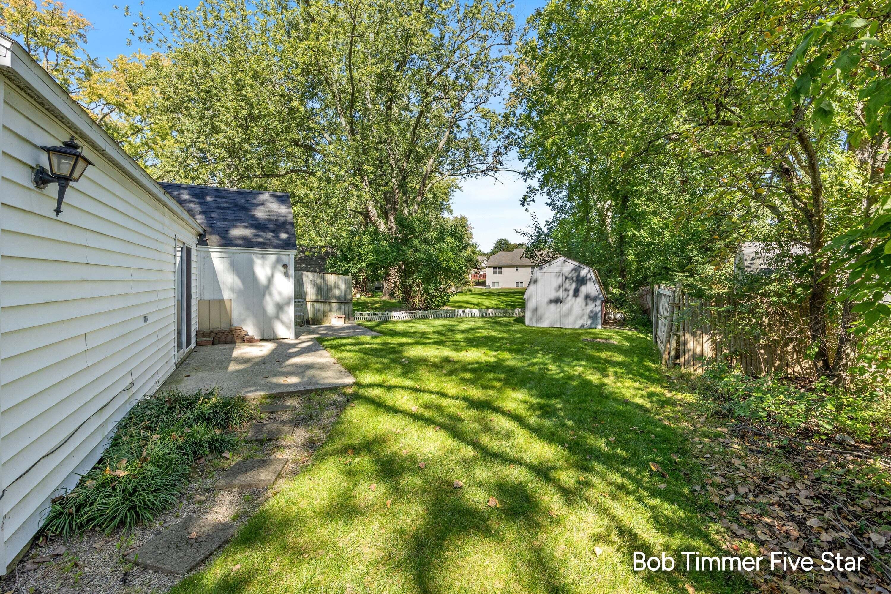 2284 104th Avenue Zeeland MI 49464