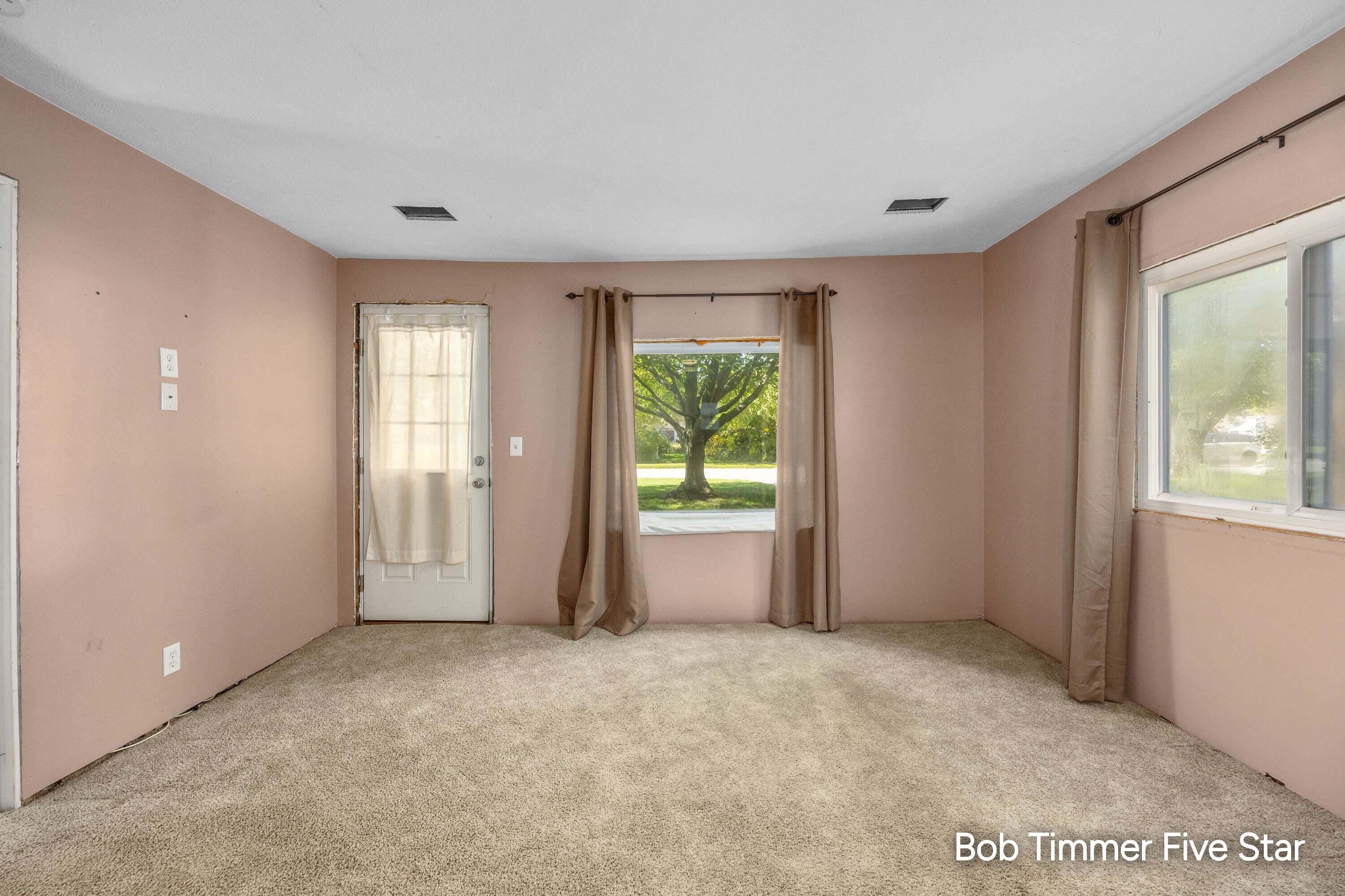 2284 104th Avenue Zeeland MI 49464