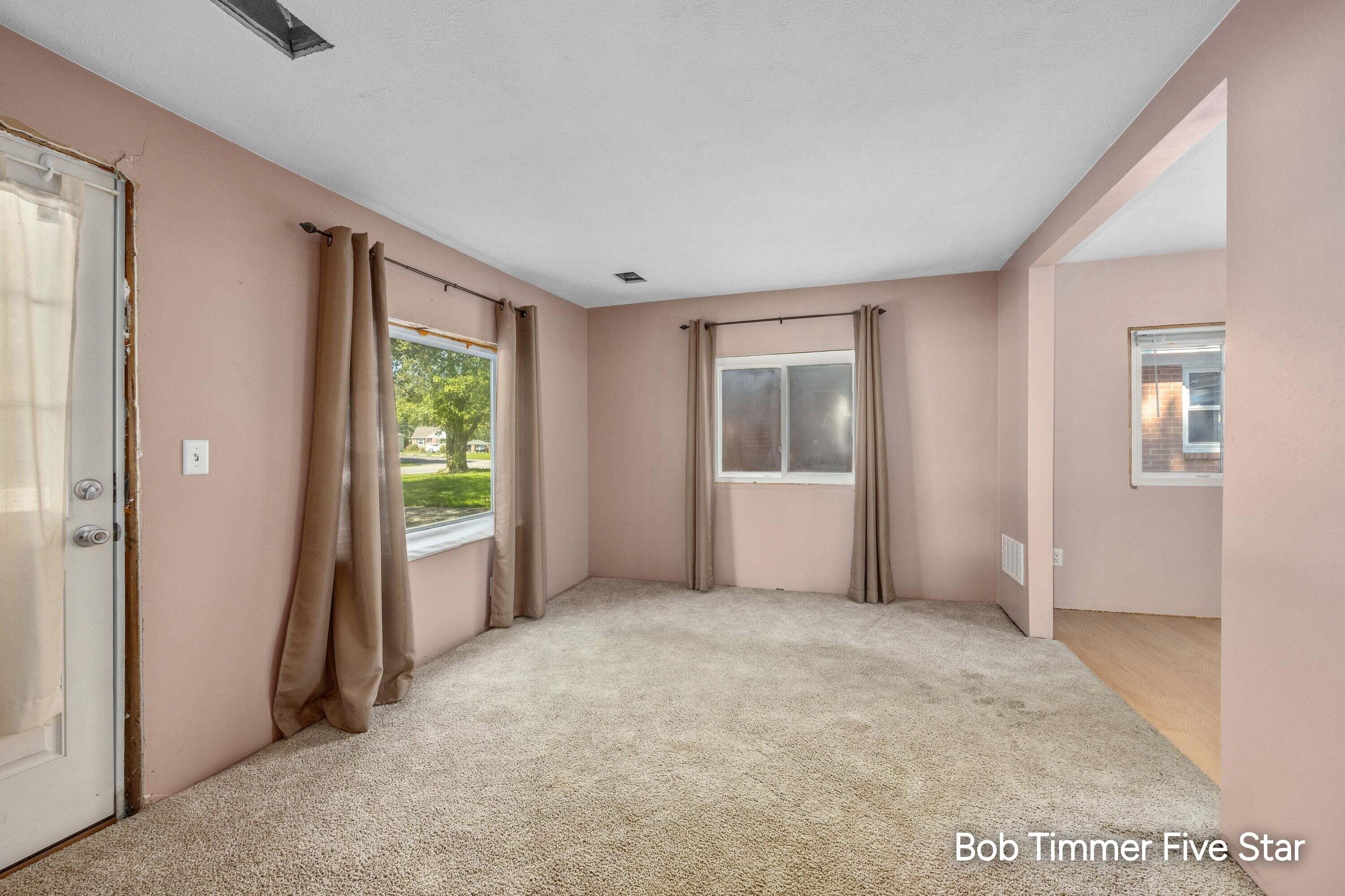 2284 104th Avenue Zeeland MI 49464