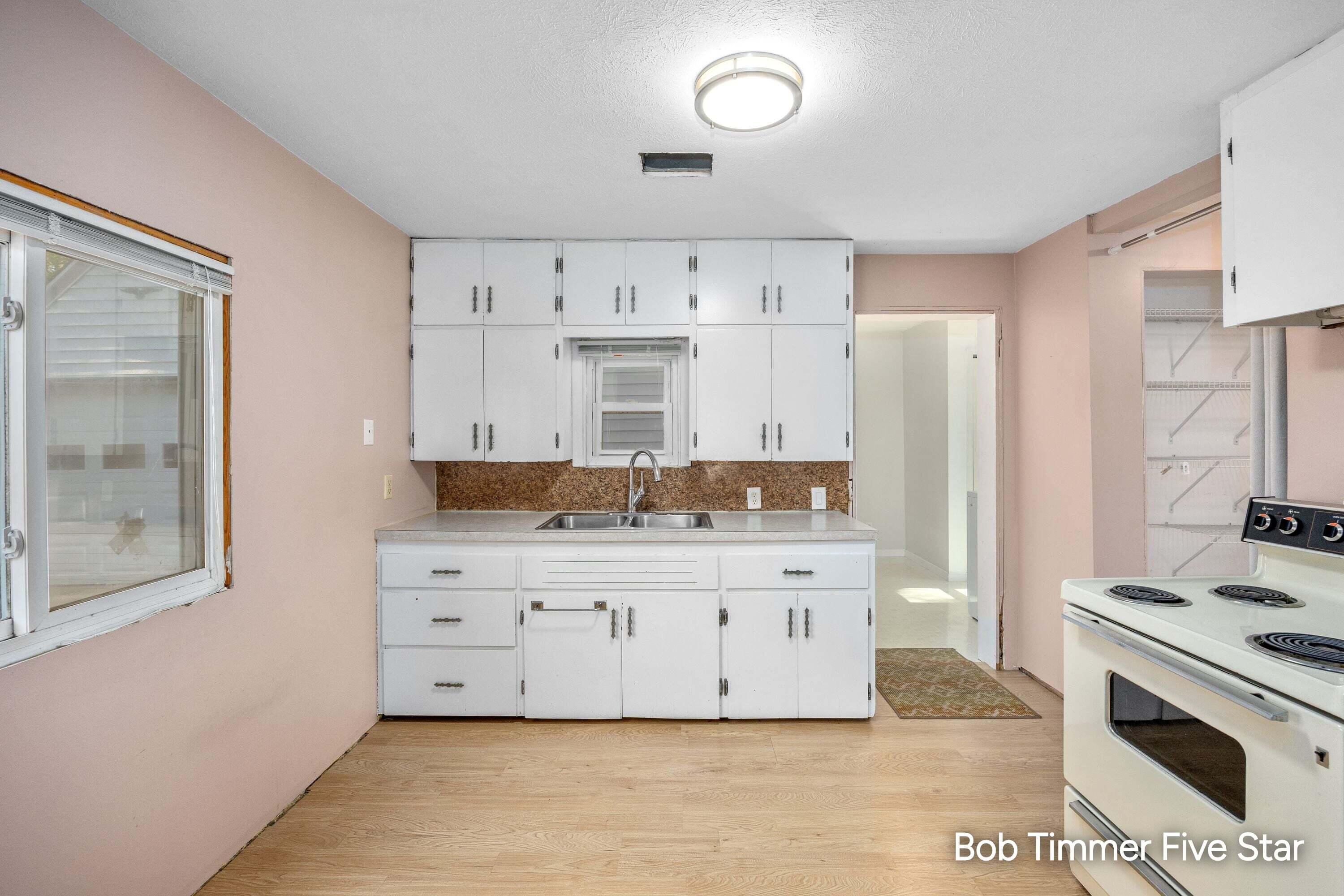2284 104th Avenue Zeeland MI 49464