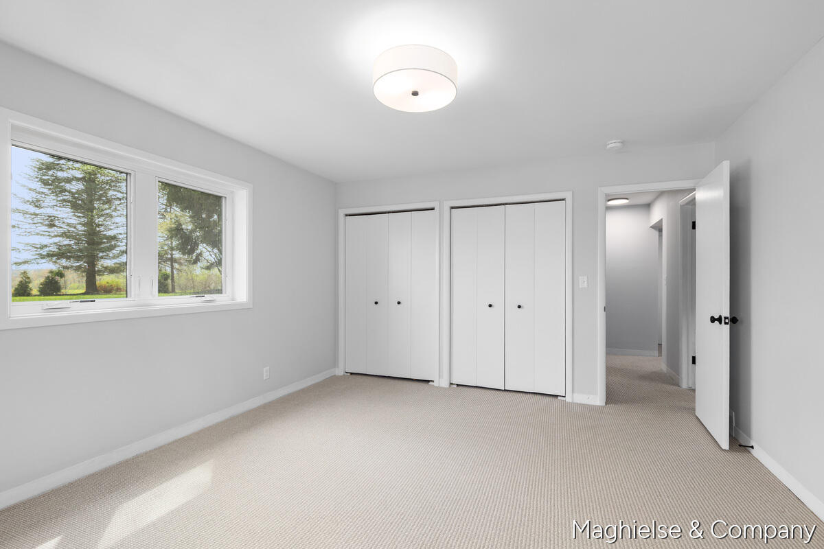 9391 Summit Avenue NE Rockford MI 49341