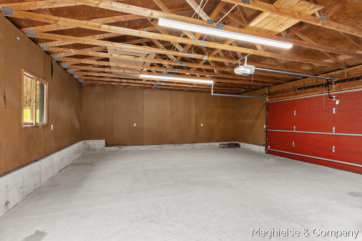 9391 Summit Avenue NE Rockford MI 49341