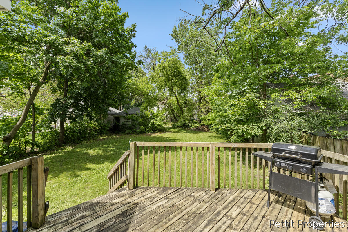 921 Temple Street SE Grand Rapids MI 49507