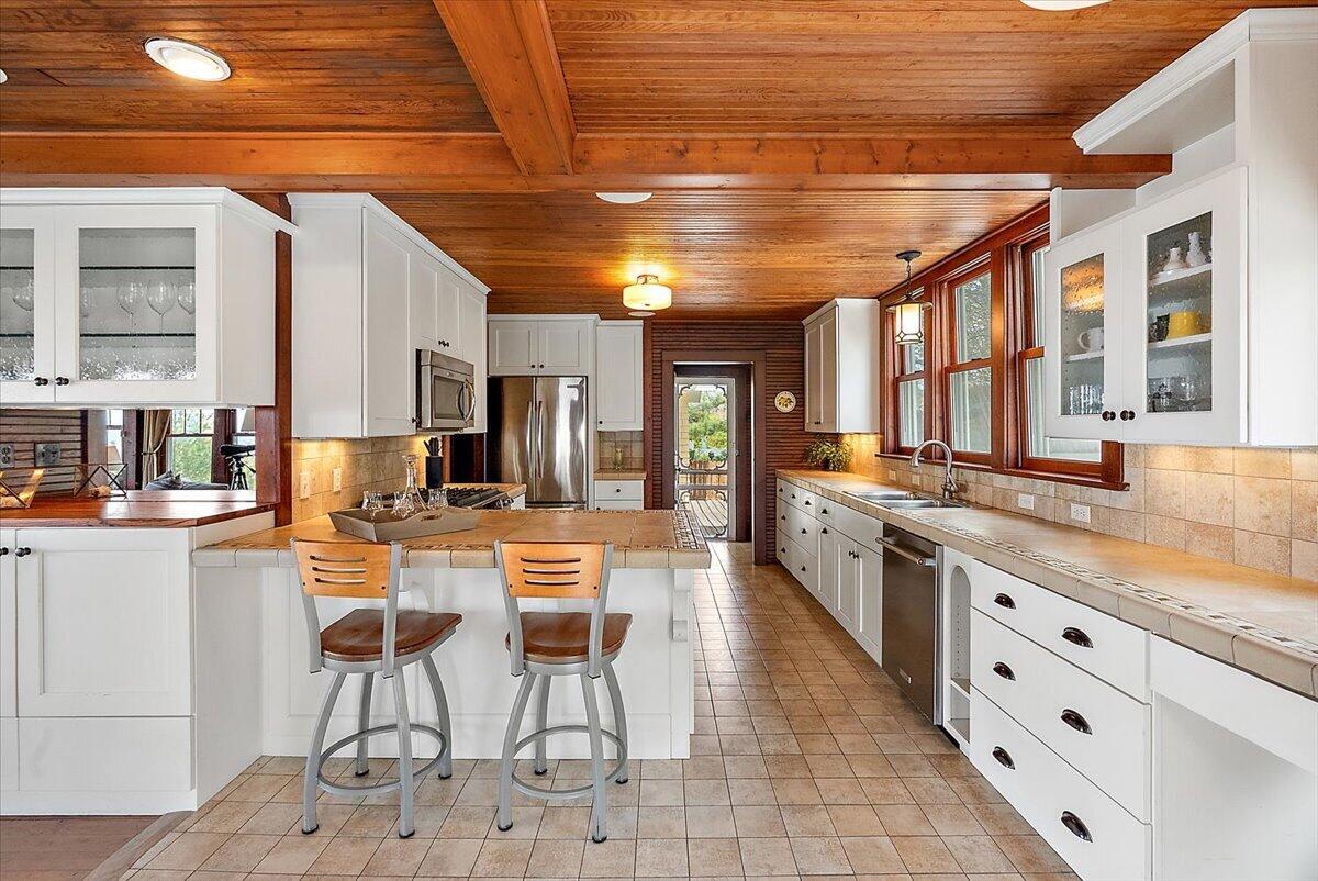 2448 Bluebell Court Macatawa MI 49434