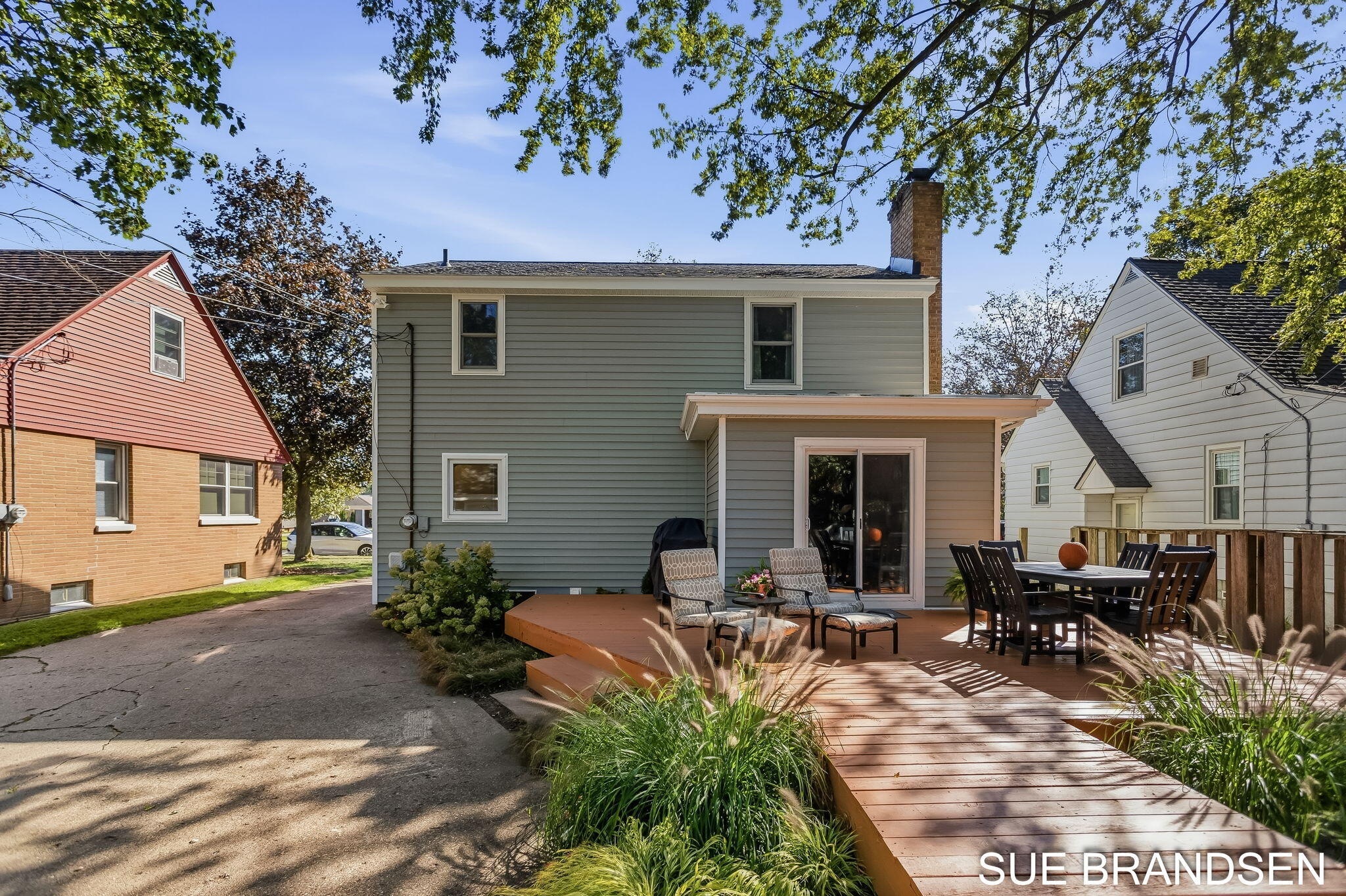 23 E 30th Street Holland MI 49423